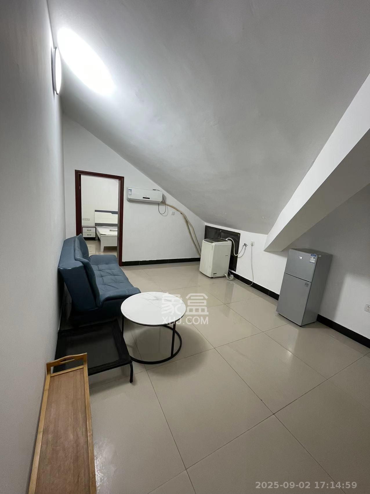 高升小区 1室1厅1卫 1000.0元/月 高升小区 1室1厅1卫 1000.0元/月室内图