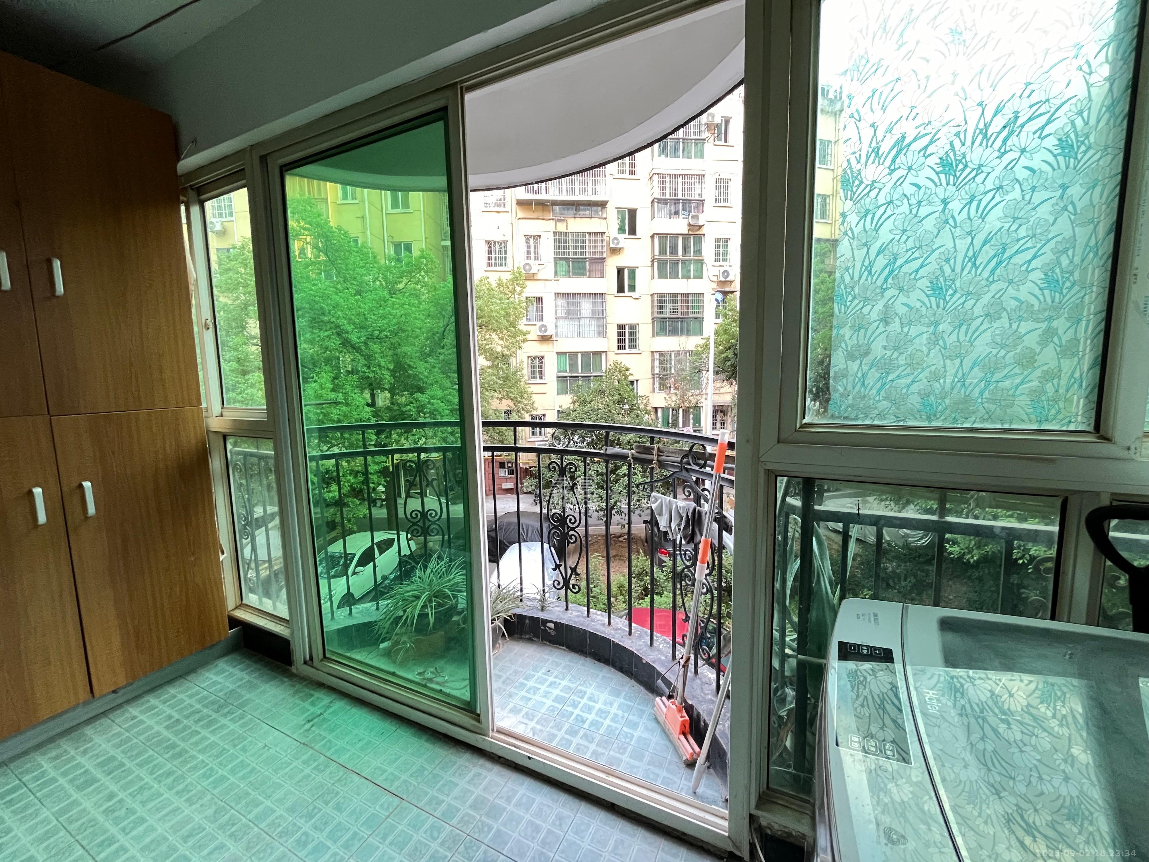 恩瑞麓山名园（龙王港小区）  2室2厅1卫    1800.0元/月室内图