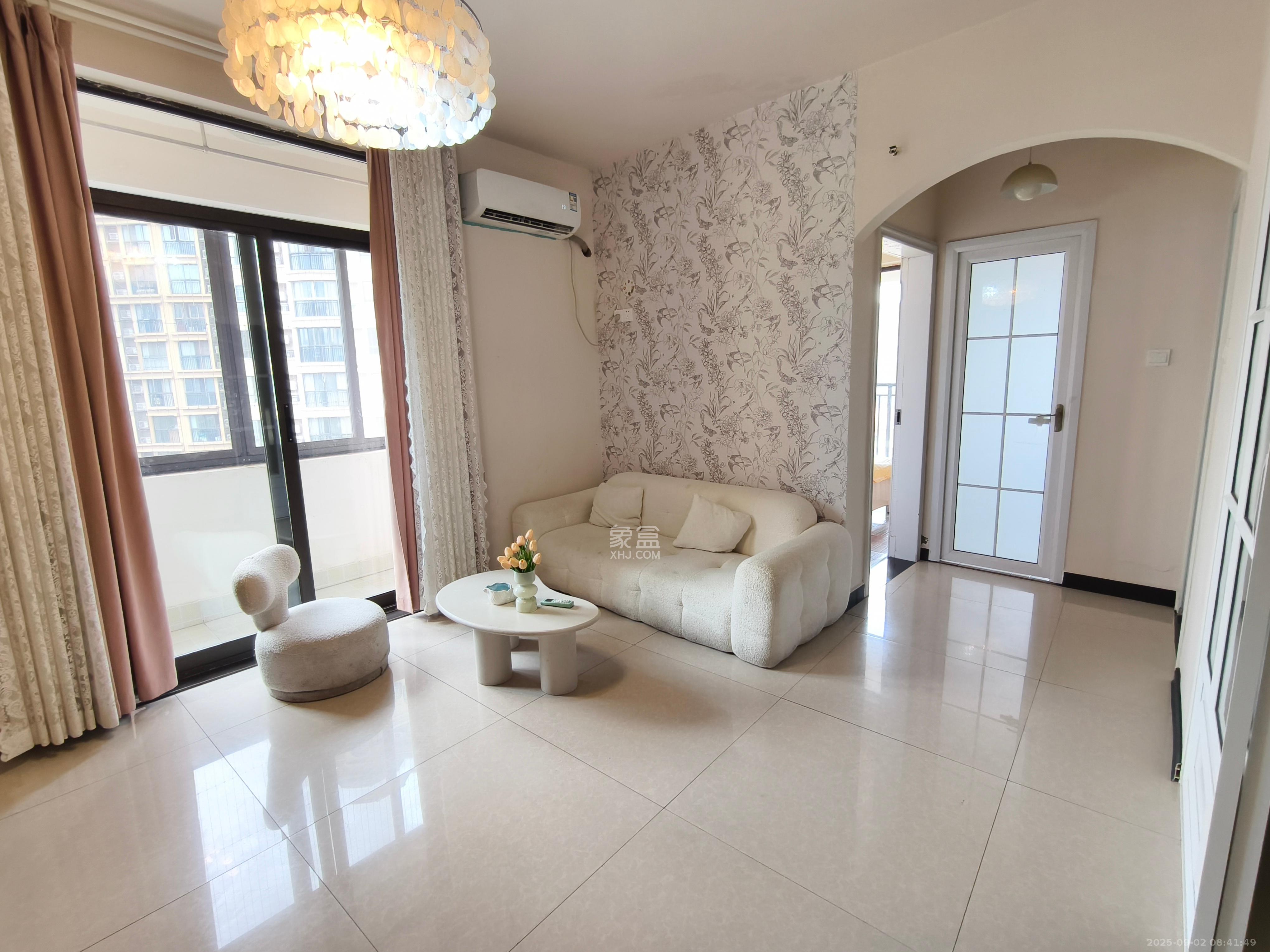 钱隆樽品(一、二、三期)  3室1厅1卫    2500.0元/月室内图