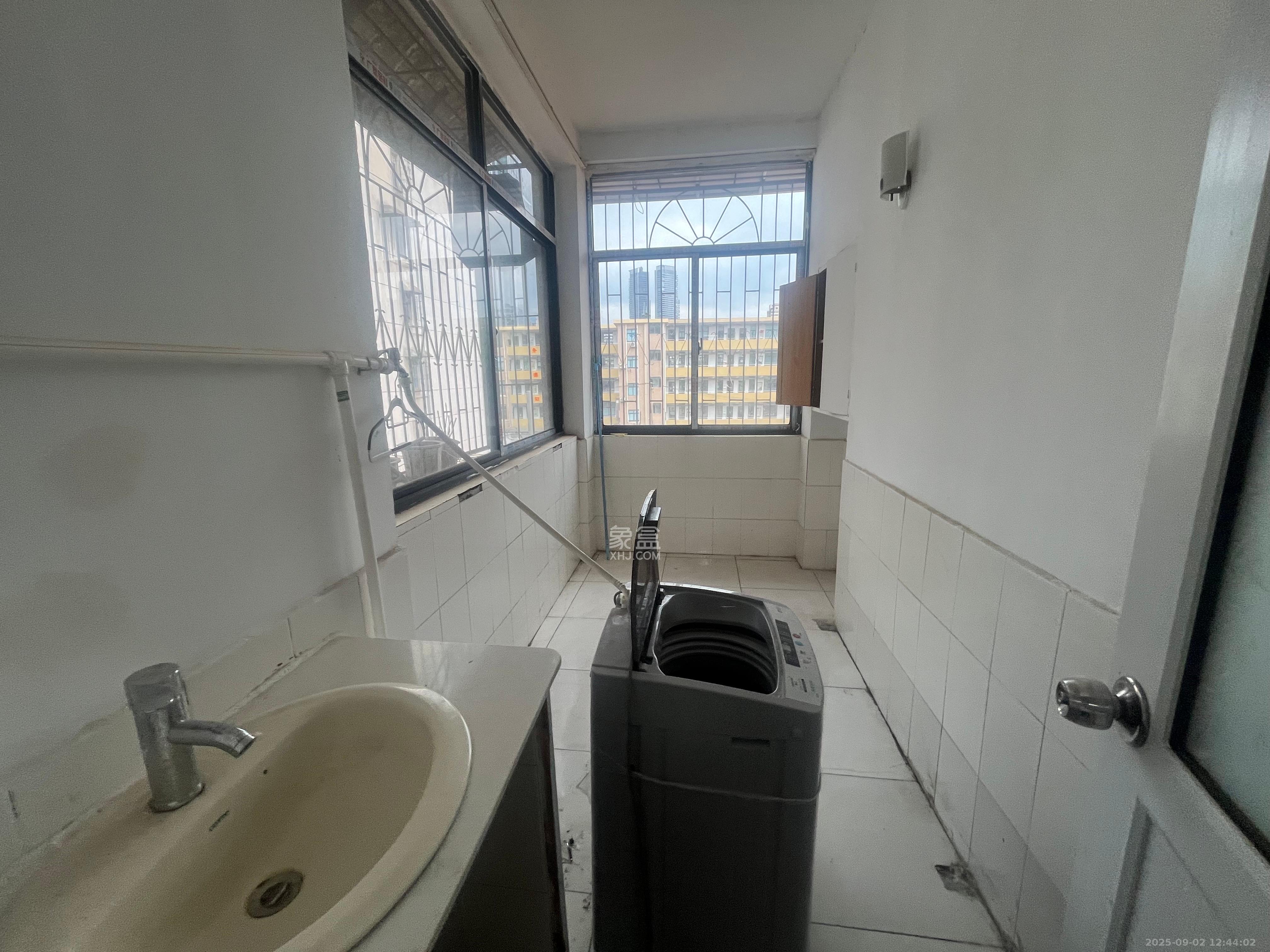 省军区宿舍 1室0厅0卫 3000.0元/月 省军区宿舍 1室0厅0卫 3000.0元/月室内图