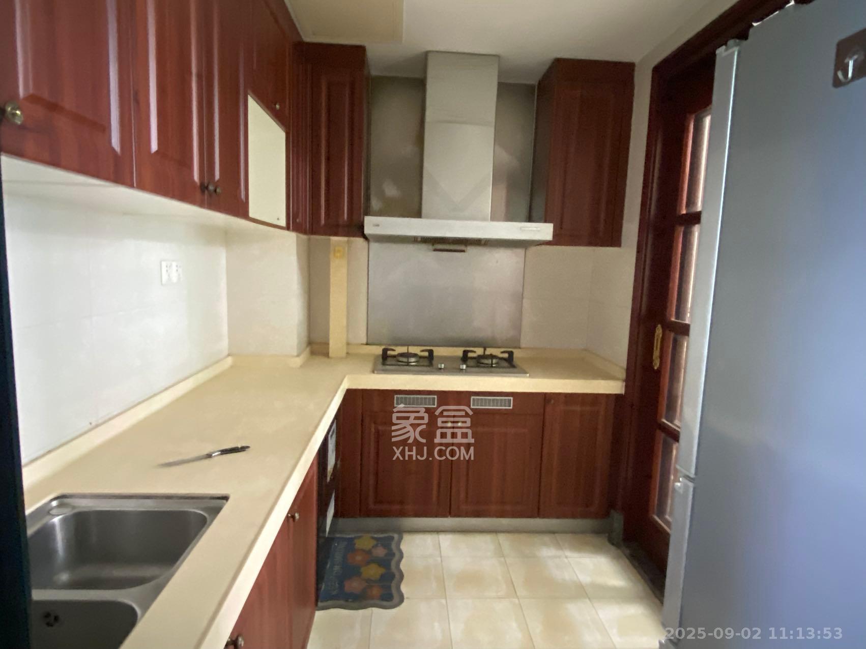 恒大城  3室2厅1卫    2200.0元/月室内图