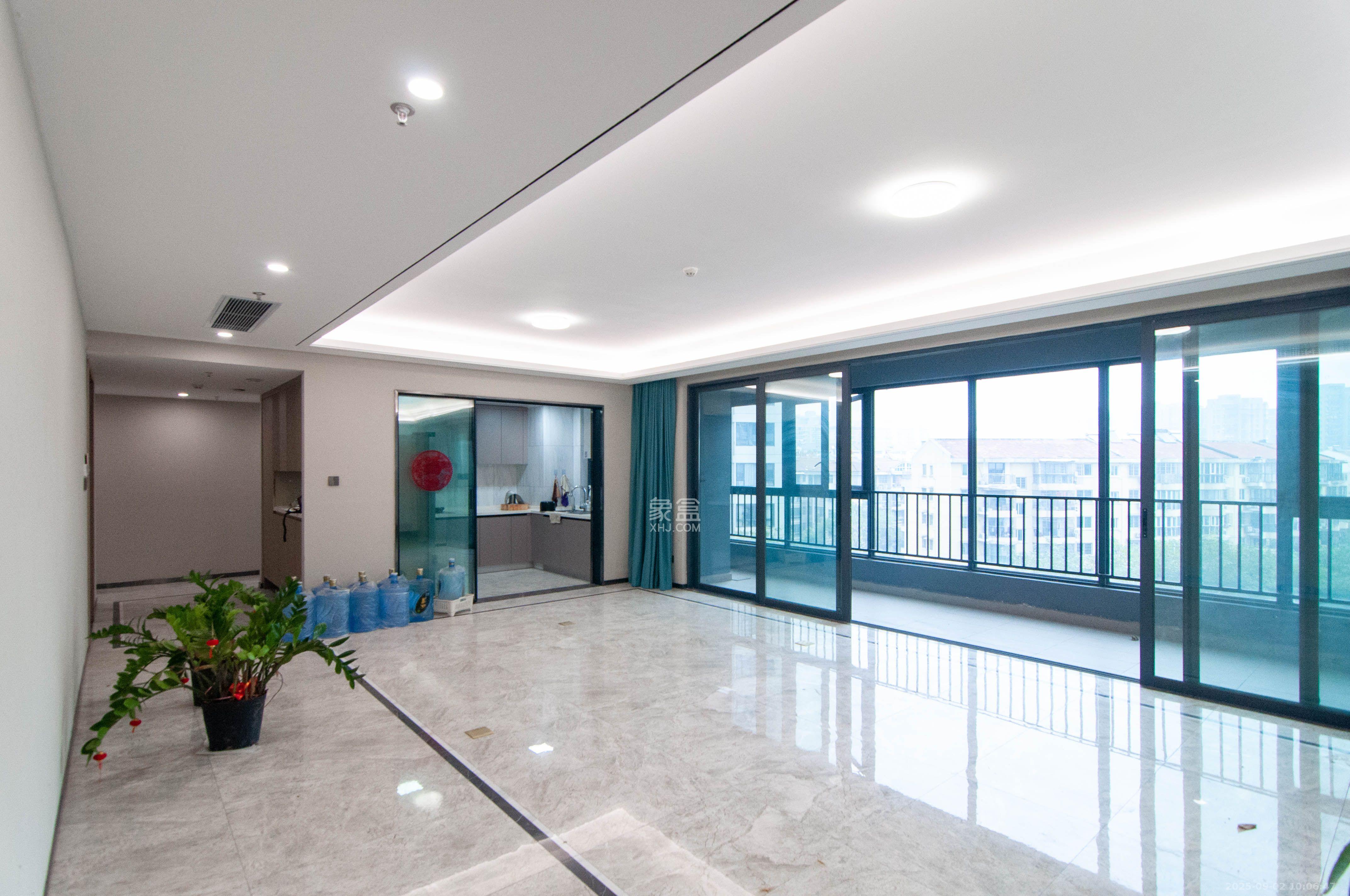 旭辉都会山 4室2厅3卫 8000.0元/月 旭辉都会山 4室2厅3卫 8000.0元/月室内图