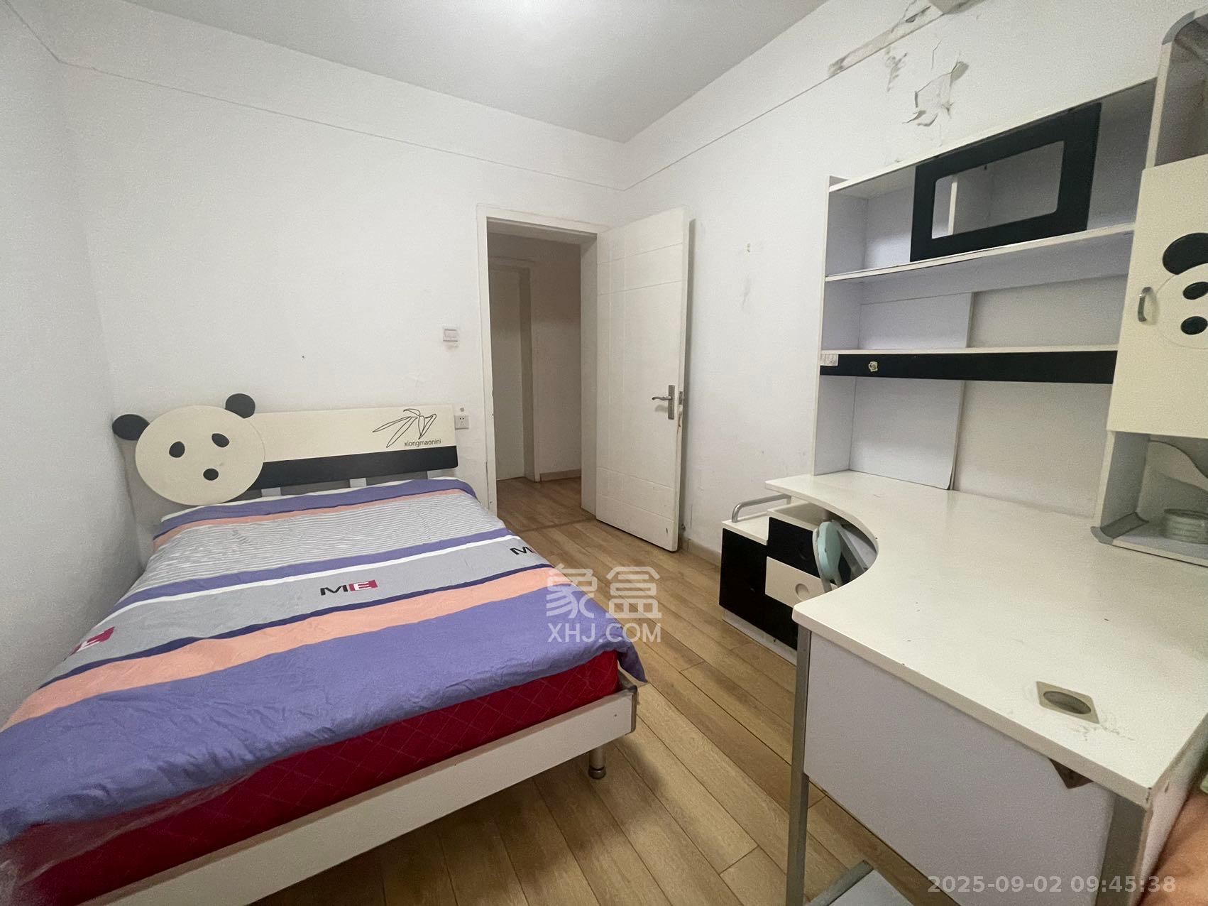 枫华府第 1室1厅1卫 1500.0元/月 枫华府第 1室1厅1卫 1500.0元/月室内图