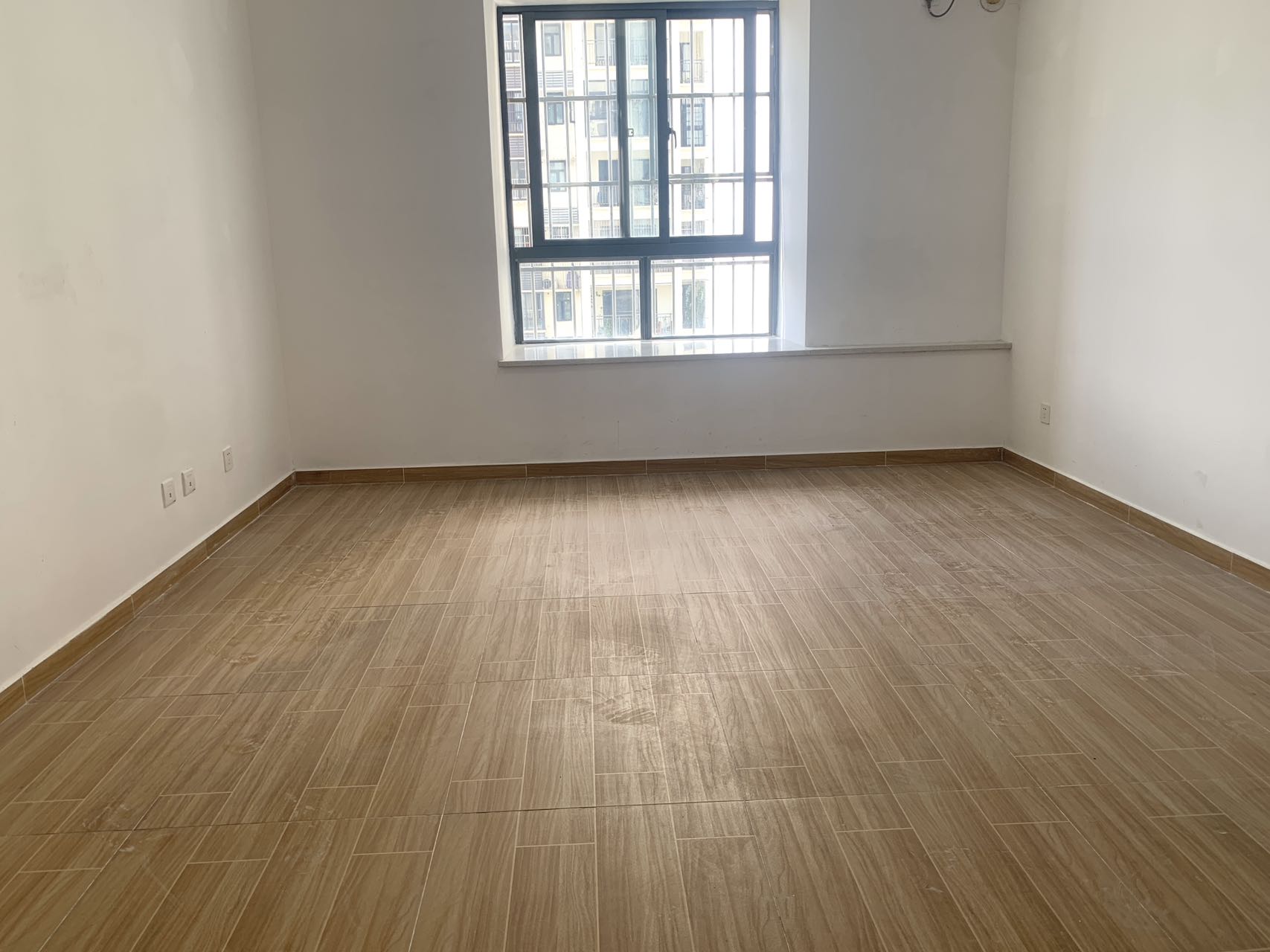 道客和悦嘉园  5室2厅2卫    3700.0元/月室内图