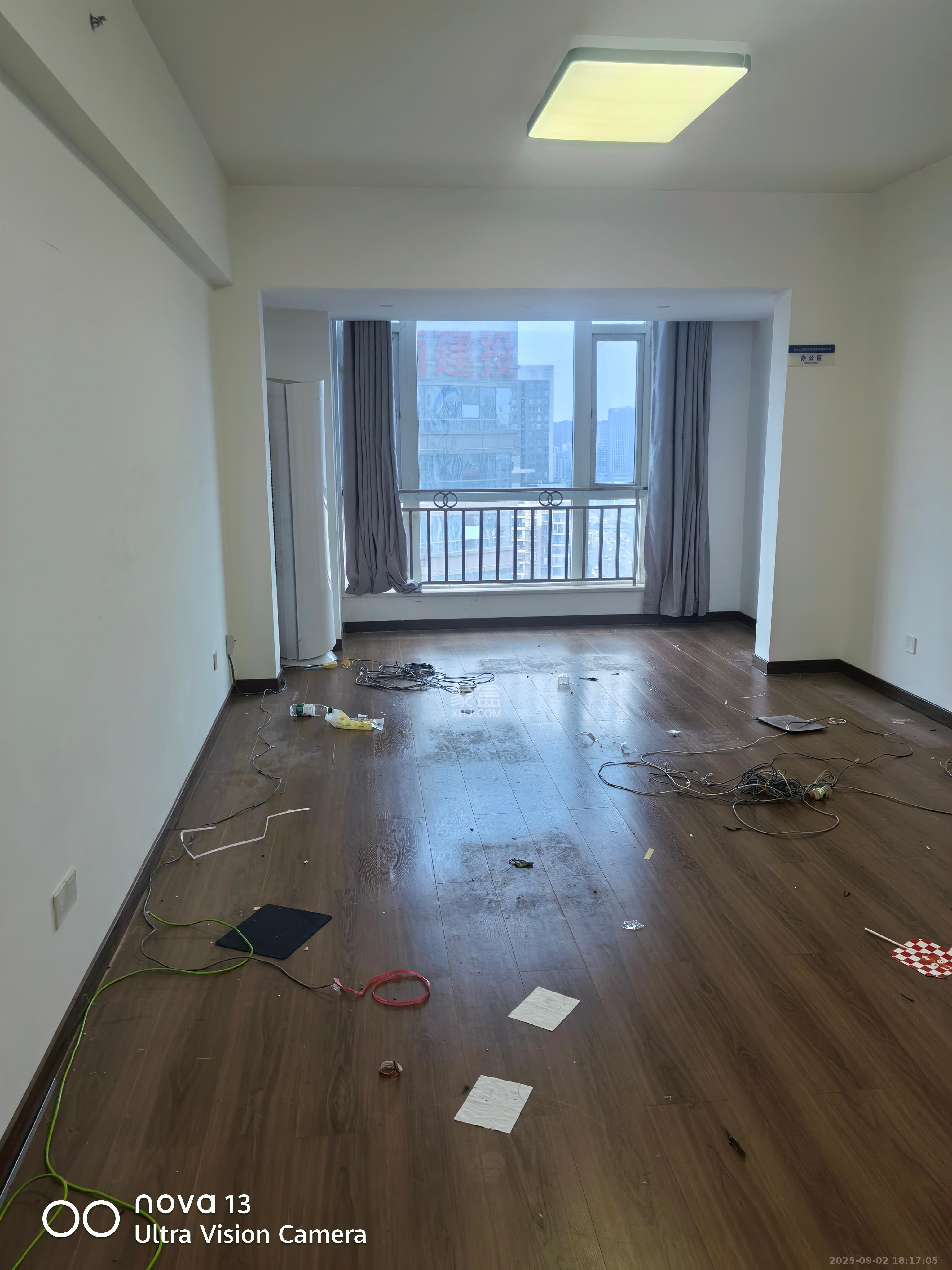 长城华都  3室2厅1卫   3000.00元/月