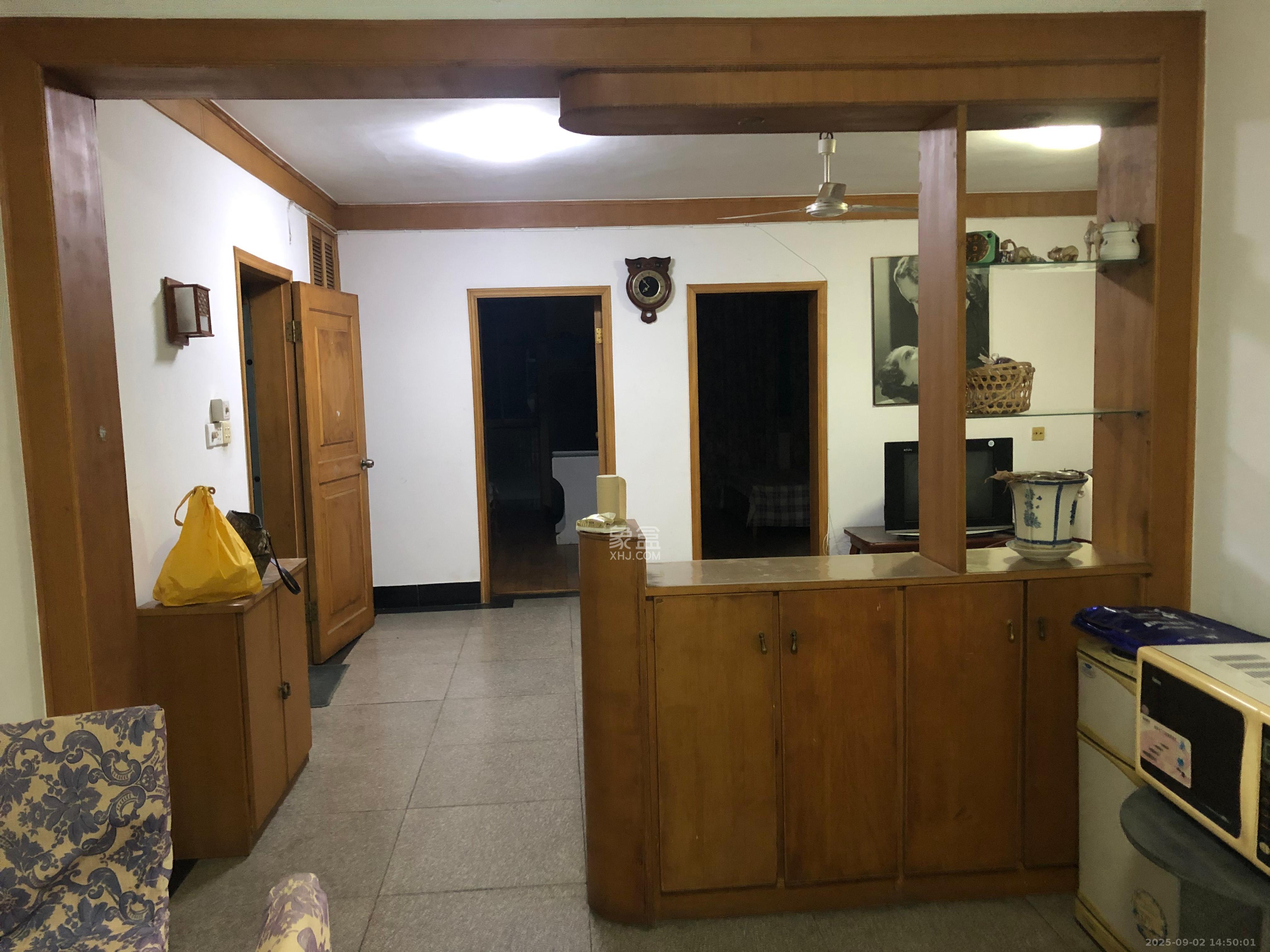 公交园小区（公交新村）  2室1厅1卫    1500.0元/月室内图