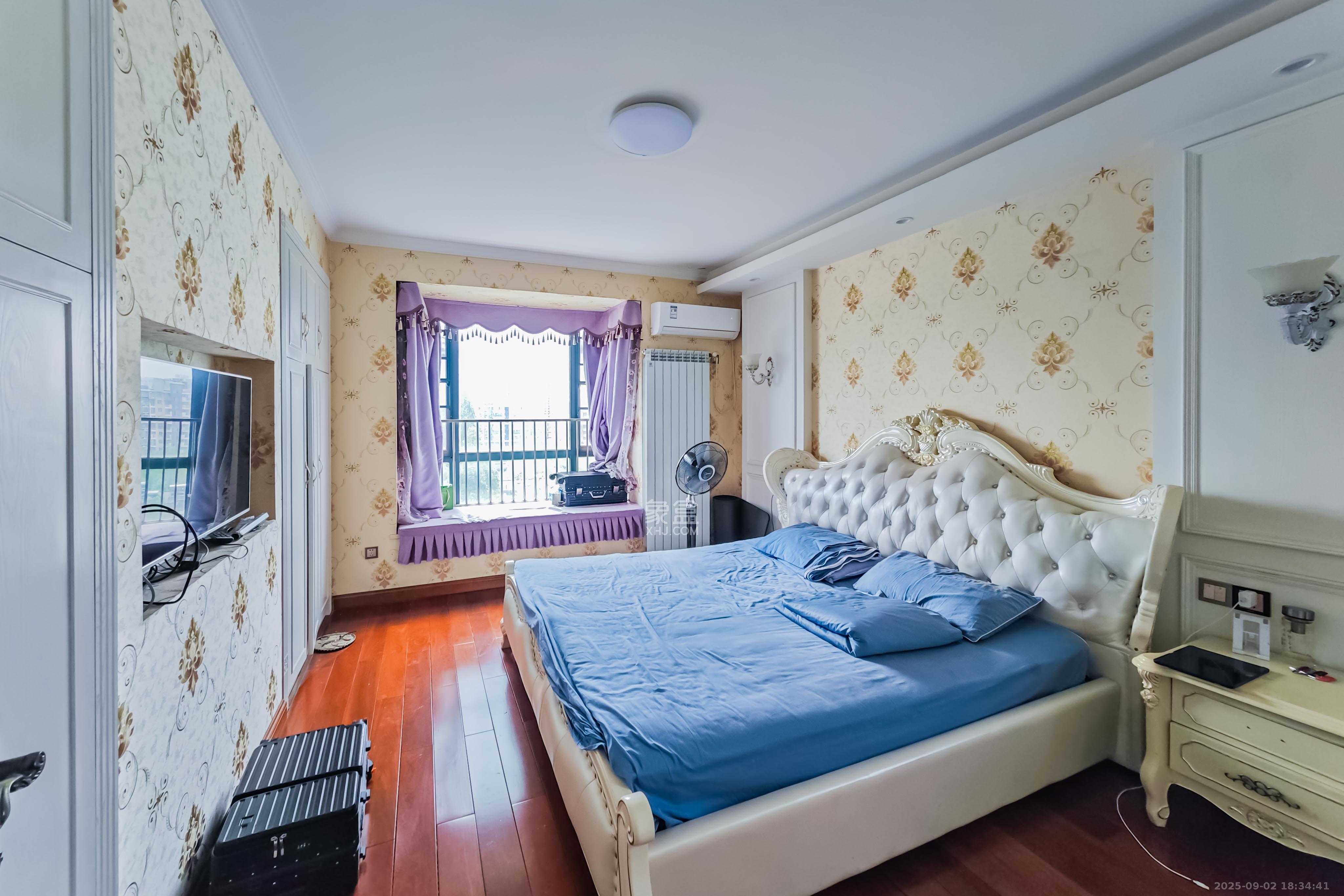 博远大厦(中南院科技综合大厦) 4室2厅2卫 165.0万 博远大厦(中南院科技综合大厦) 4室2厅2卫 165.0万卧室