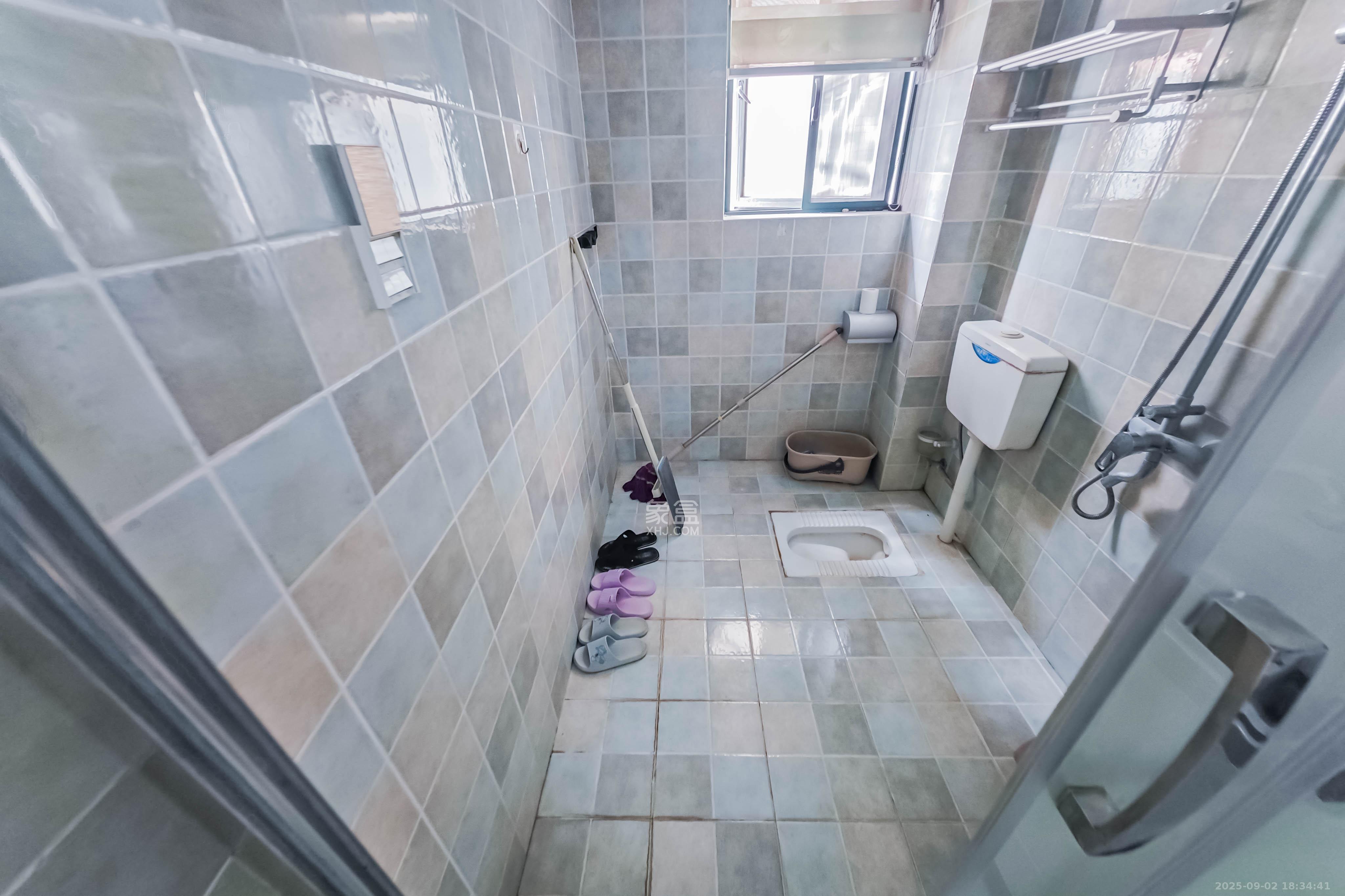 博远大厦(中南院科技综合大厦) 4室2厅2卫 165.0万 博远大厦(中南院科技综合大厦) 4室2厅2卫 165.0万卫生间