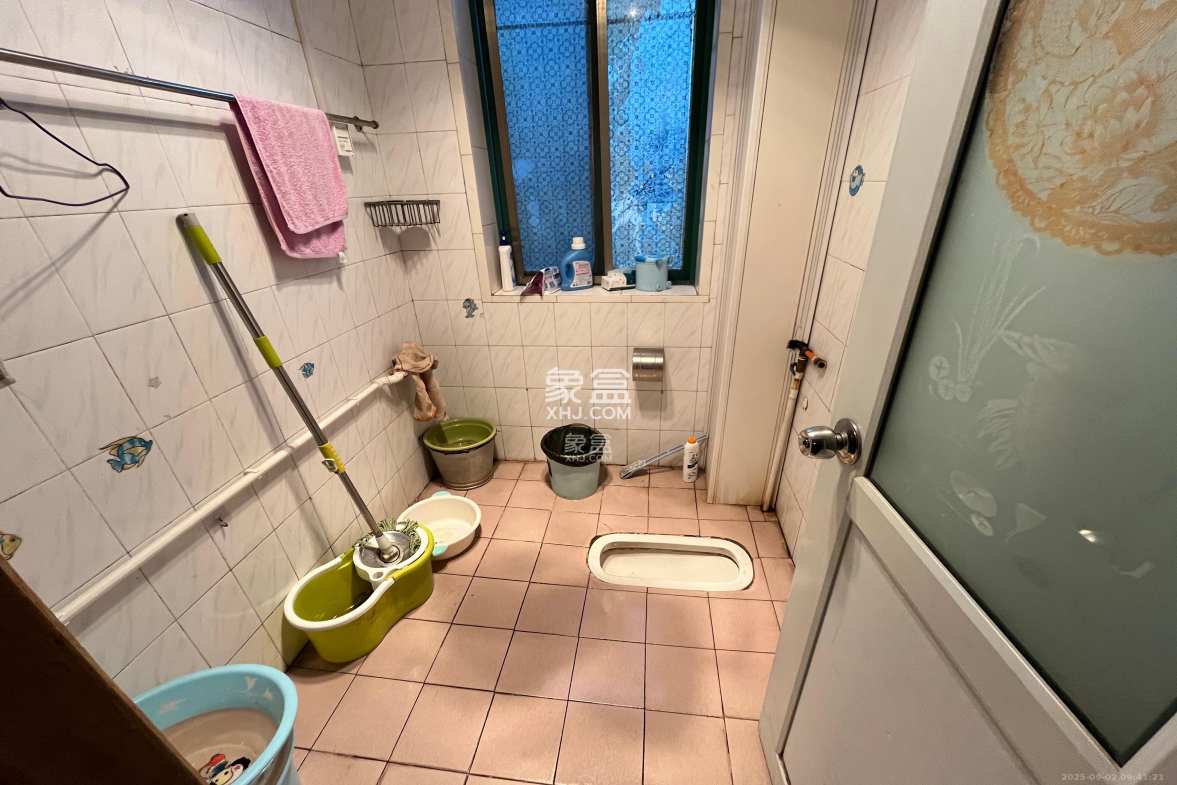 林业厅宿舍  3室2厅1卫    1800.0元/月 林业厅宿舍  3室2厅1卫    1800.0元/月室内图