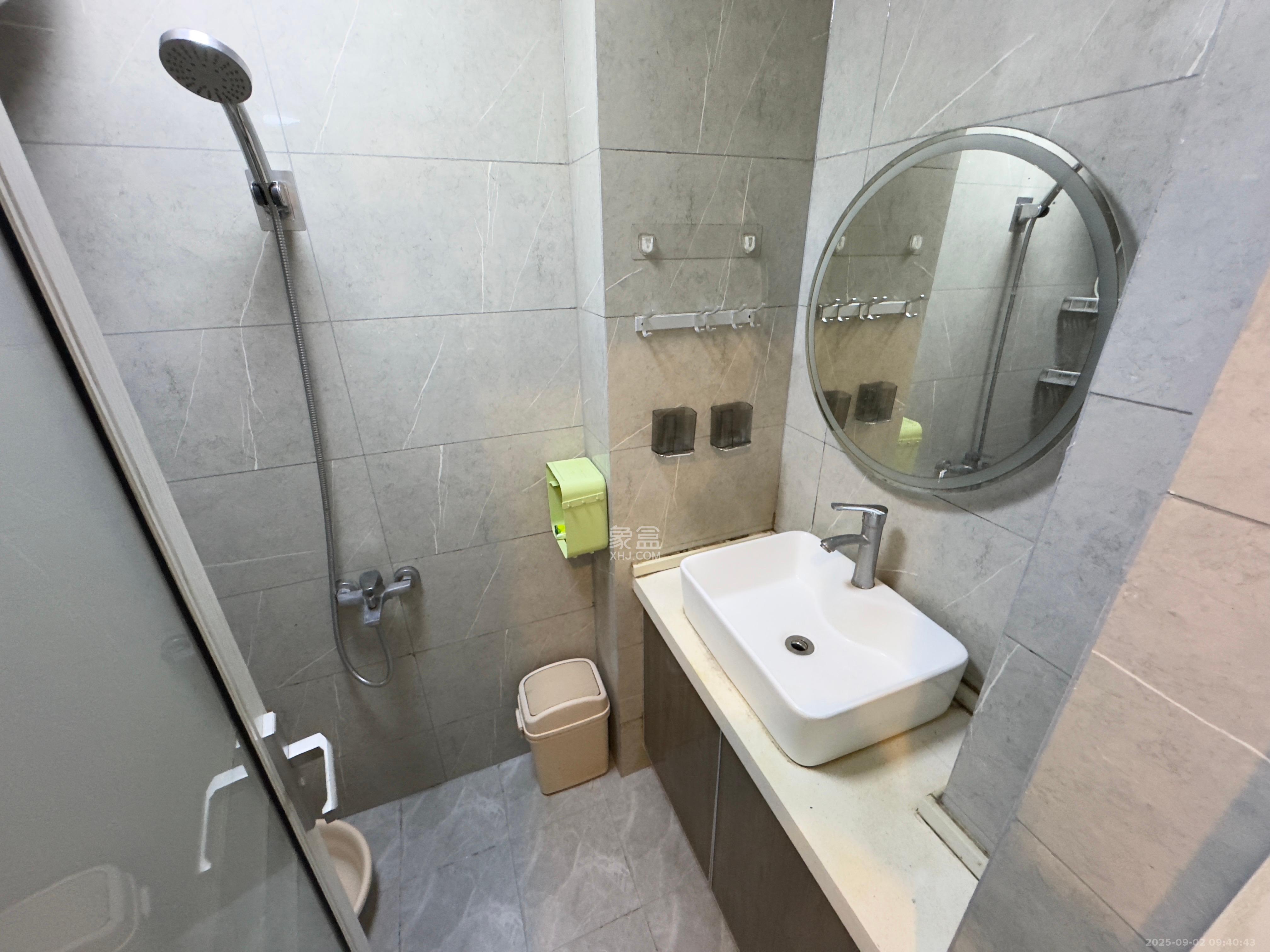 洋湖时代 1室1厅1卫 1000.0元/月 洋湖时代 1室1厅1卫 1000.0元/月室内图