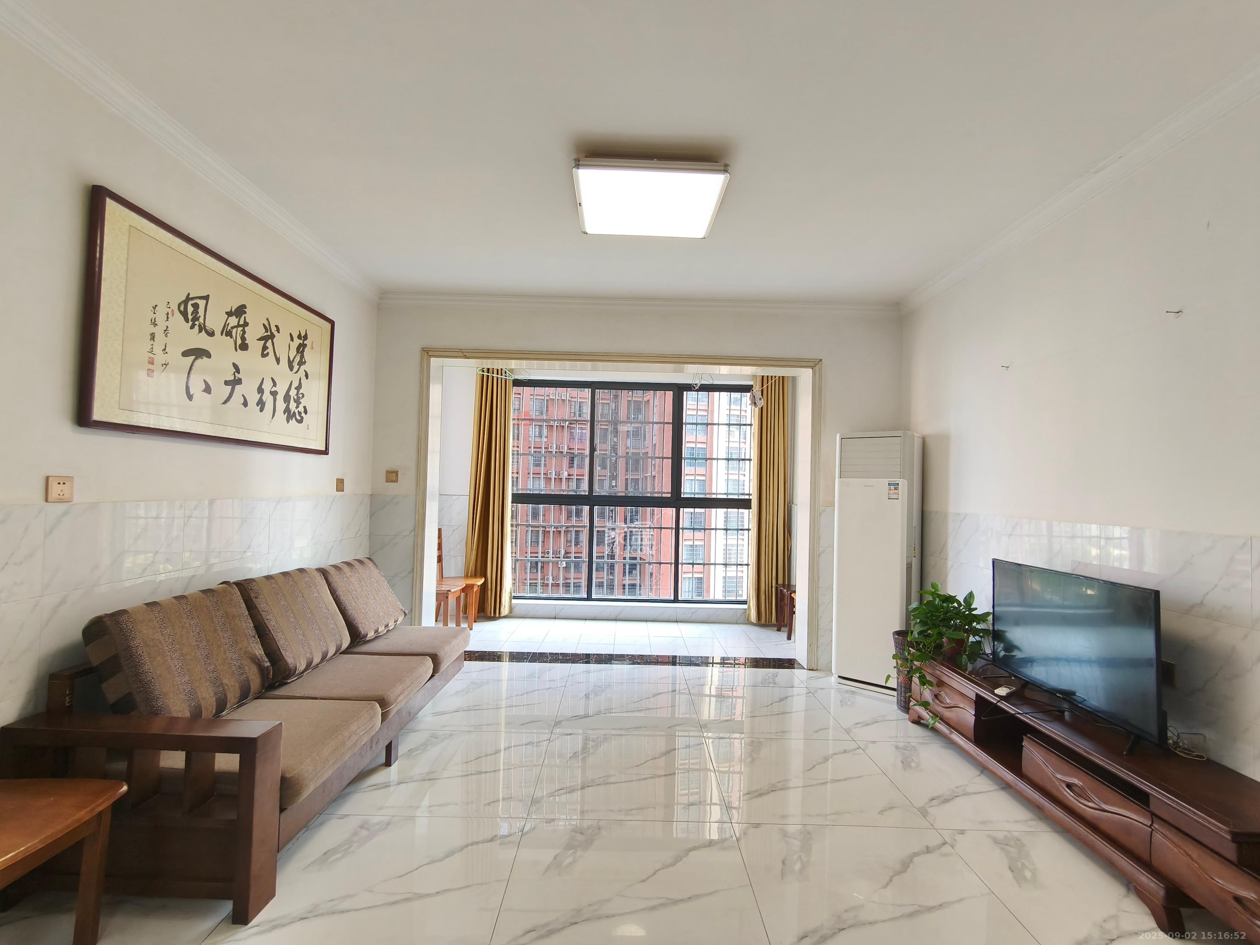 海德公园 4室2厅2卫 2200.0元/月 海德公园 4室2厅2卫 2200.0元/月室内图