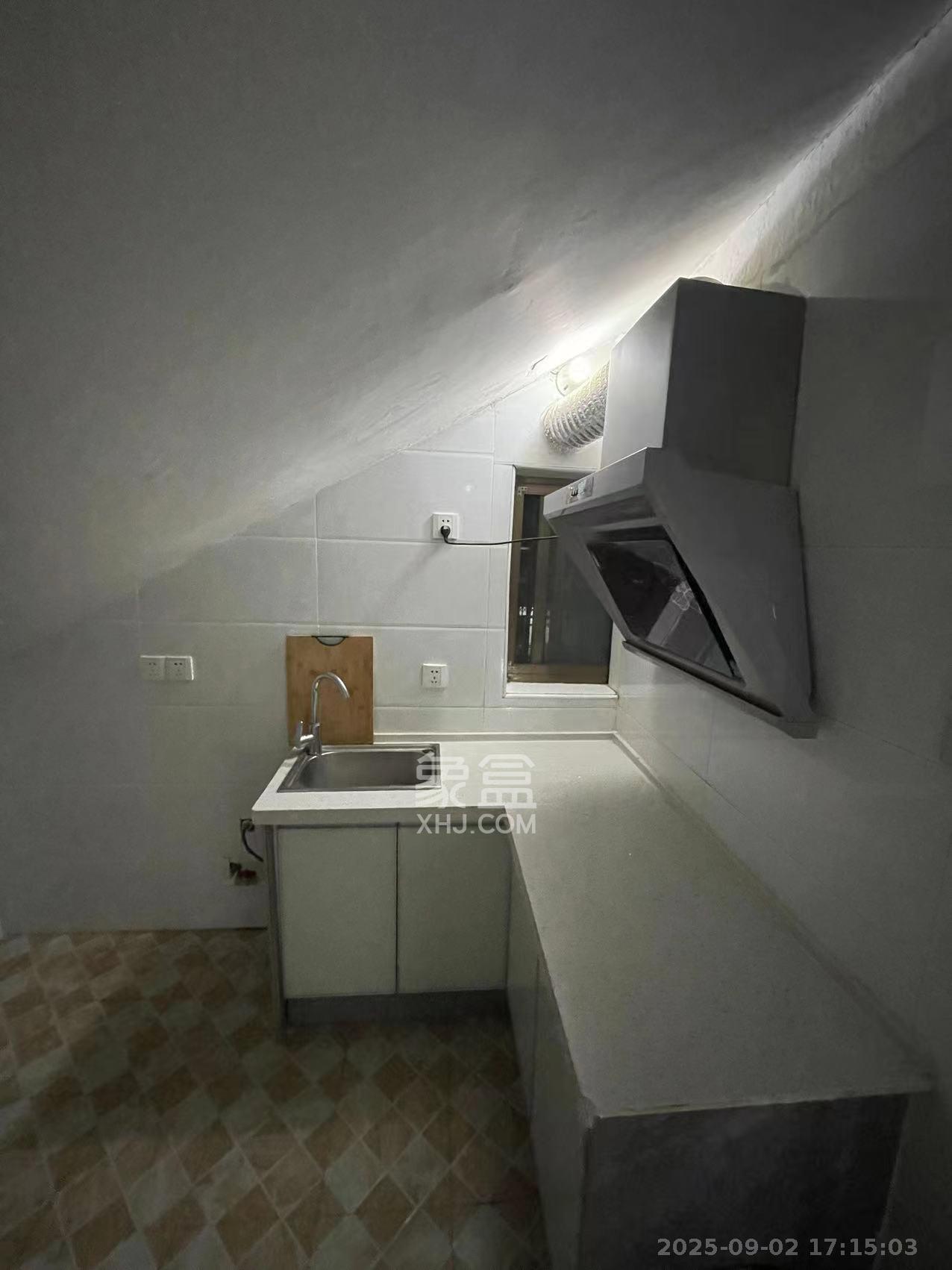 高升小区 1室1厅1卫 1000.0元/月 高升小区 1室1厅1卫 1000.0元/月室内图