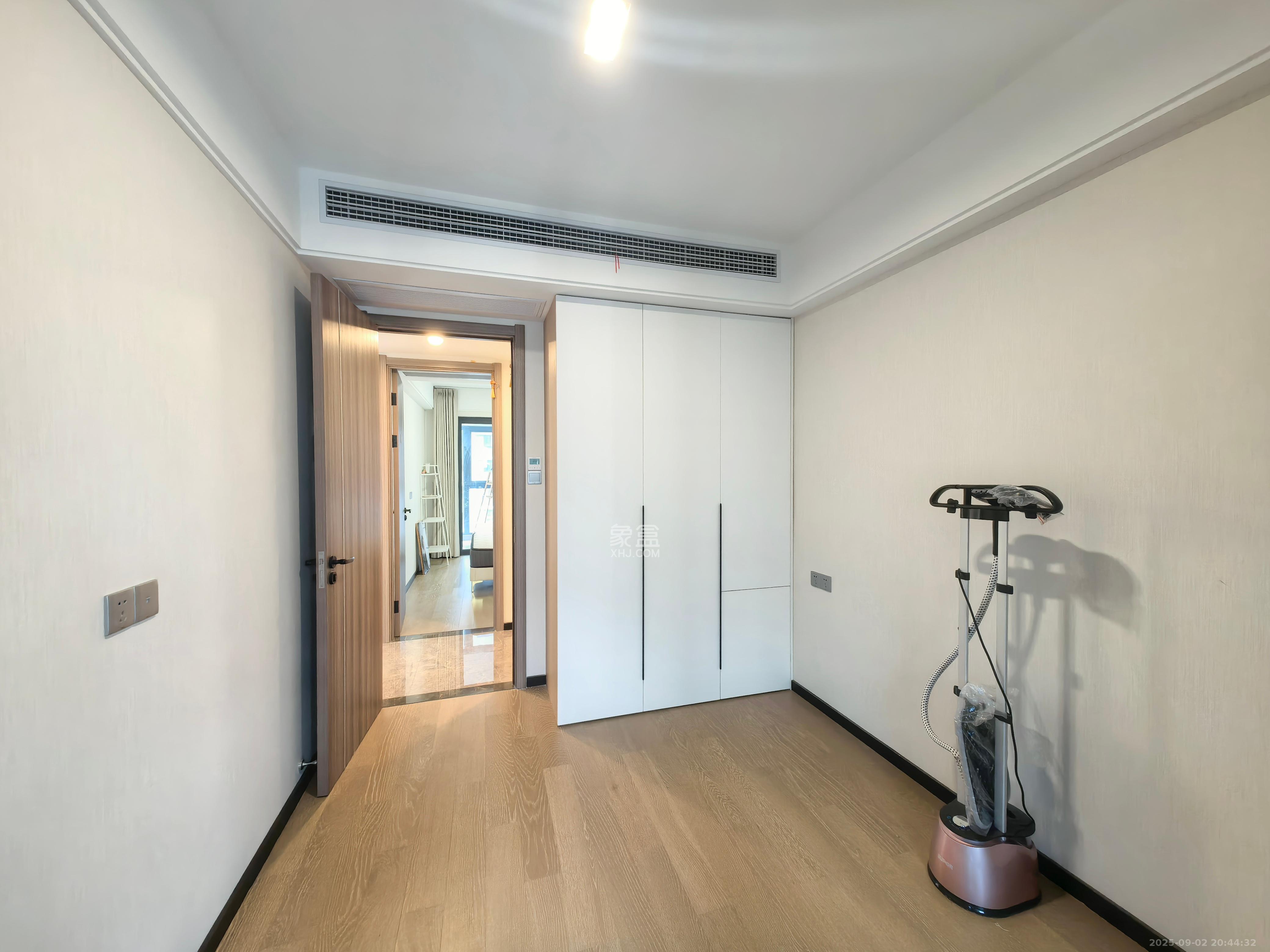 中海阅溪府  5室2厅2卫    6500.0元/月 中海阅溪府  5室2厅2卫    6500.0元/月室内图