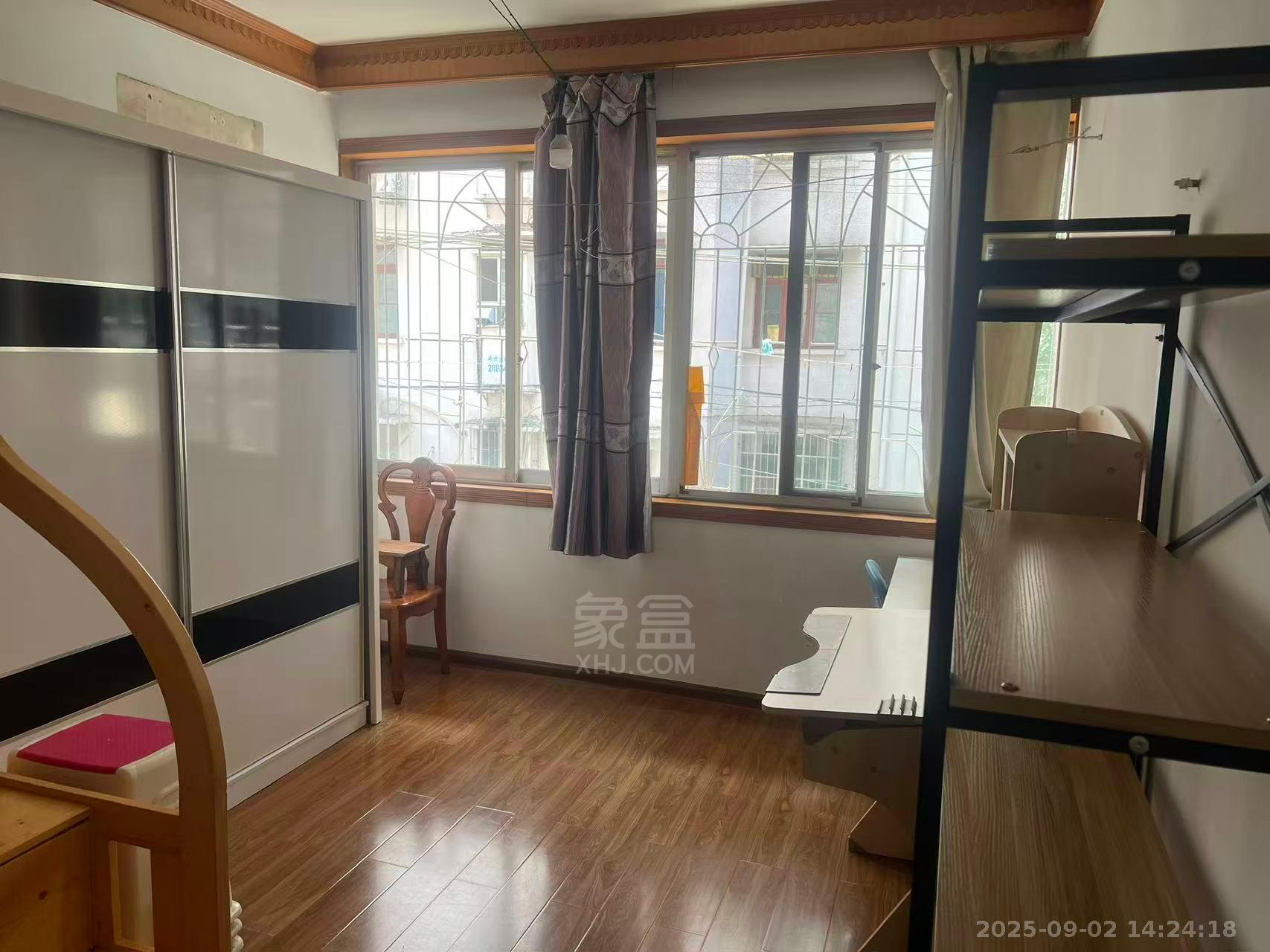 建设中路散盘  2室2厅1卫   1100.00元/月室内图