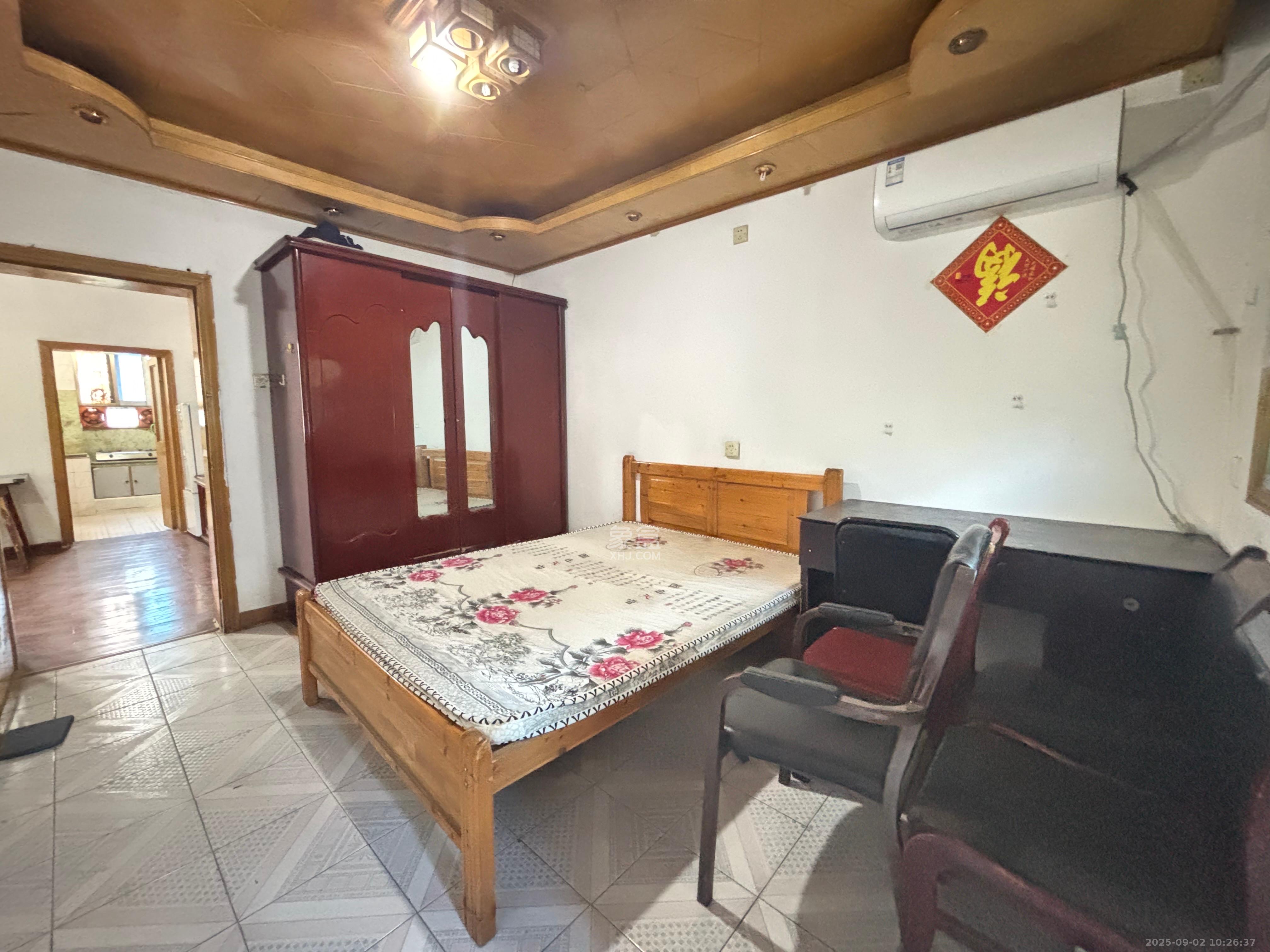 茶馆屋  2室2厅1卫    1300.0元/月 茶馆屋  2室2厅1卫    1300.0元/月室内图