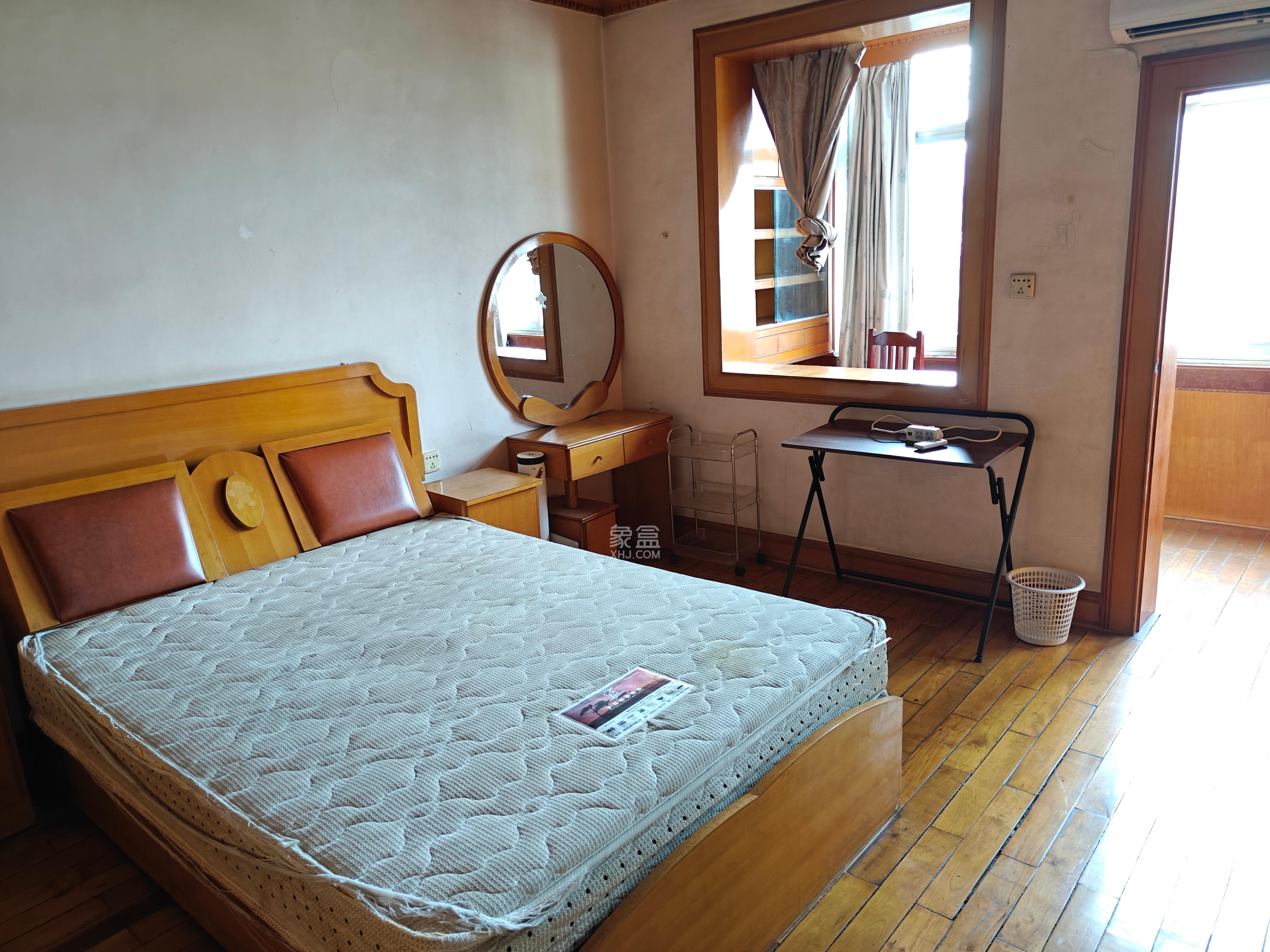 自然小区  2室2厅1卫    1200.0元/月室内图