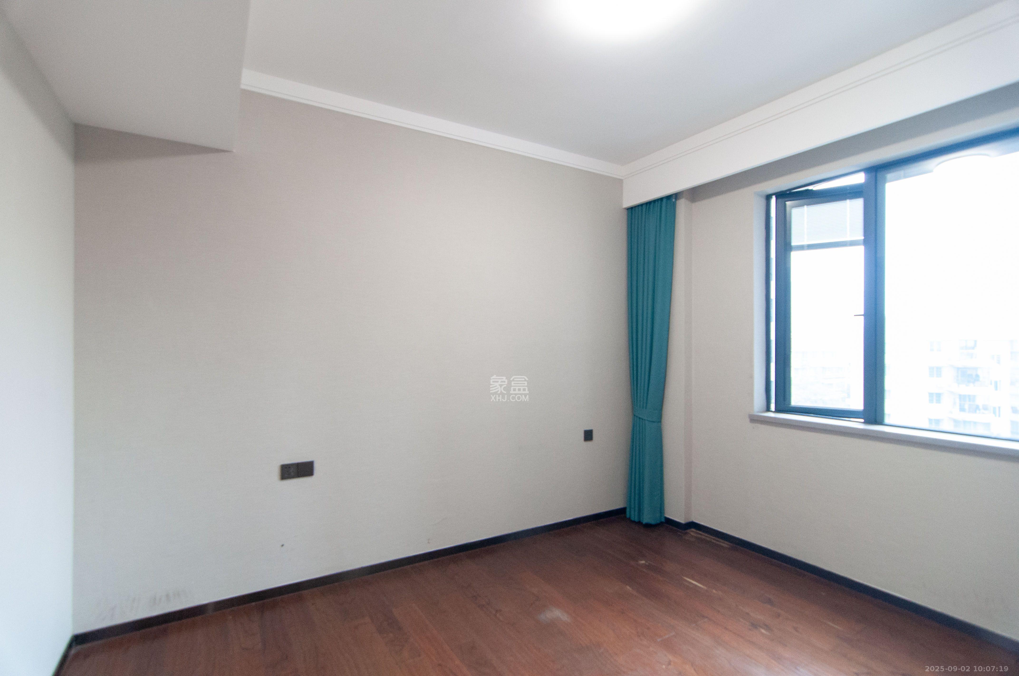 旭辉都会山 4室2厅3卫 8000.0元/月 旭辉都会山 4室2厅3卫 8000.0元/月室内图