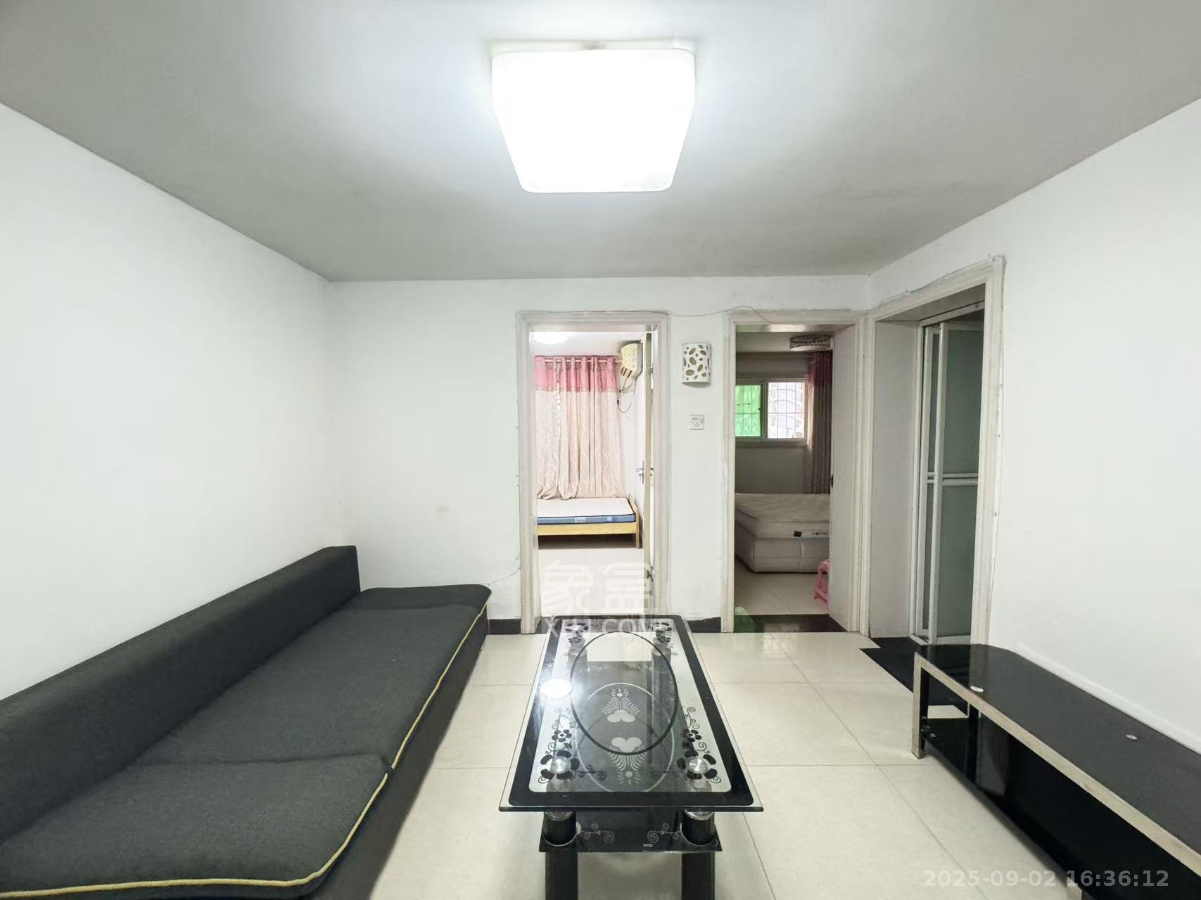 恩瑞麓山名园(龙王港小区) 2室1厅1卫 1600.0元/月 恩瑞麓山名园(龙王港小区) 2室1厅1卫 1600.0元/月室内图