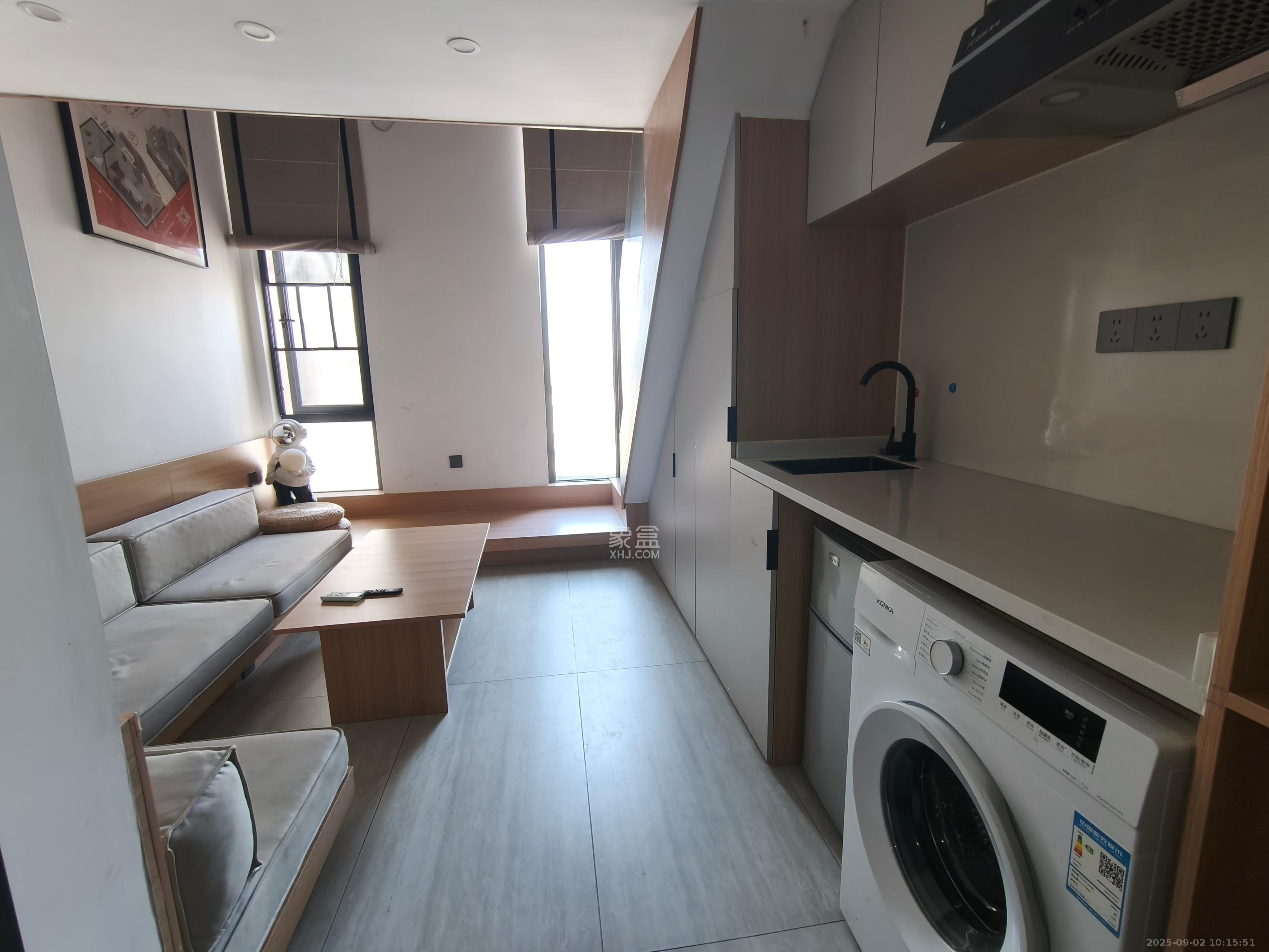 力高凤凰新天 2室1厅1卫 1800.0元/月 力高凤凰新天 2室1厅1卫 1800.0元/月室内图