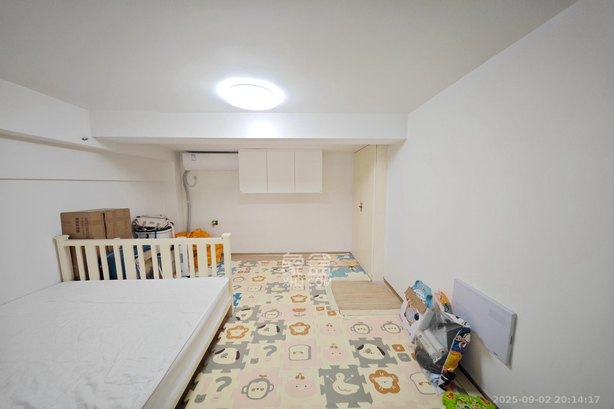 格蓝康都  2室1厅1卫    39.8万 格蓝康都  2室1厅1卫    39.8万卧室