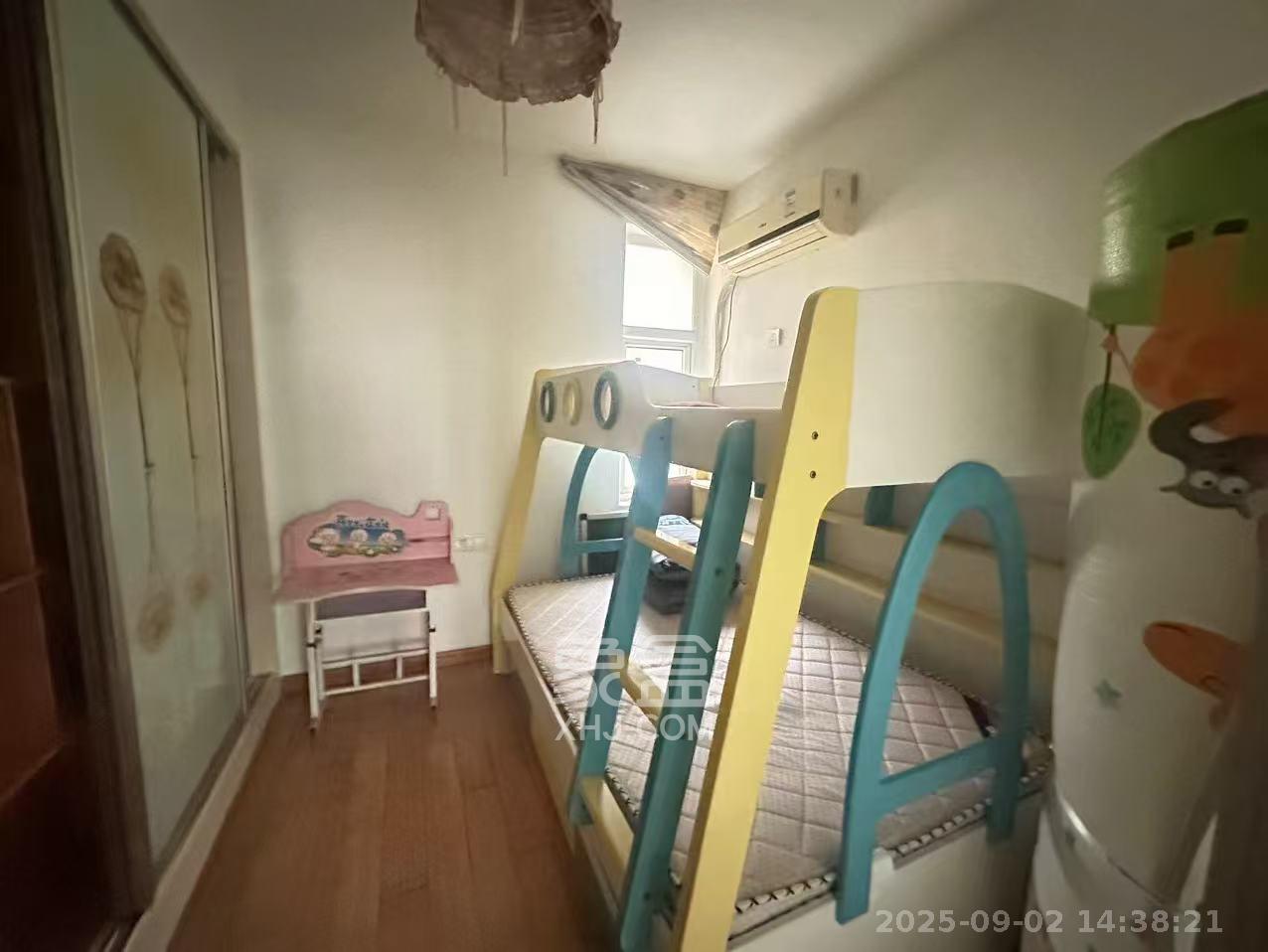 鄱阳小区 3室2厅1卫 1500.0元/月 鄱阳小区 3室2厅1卫 1500.0元/月室内图