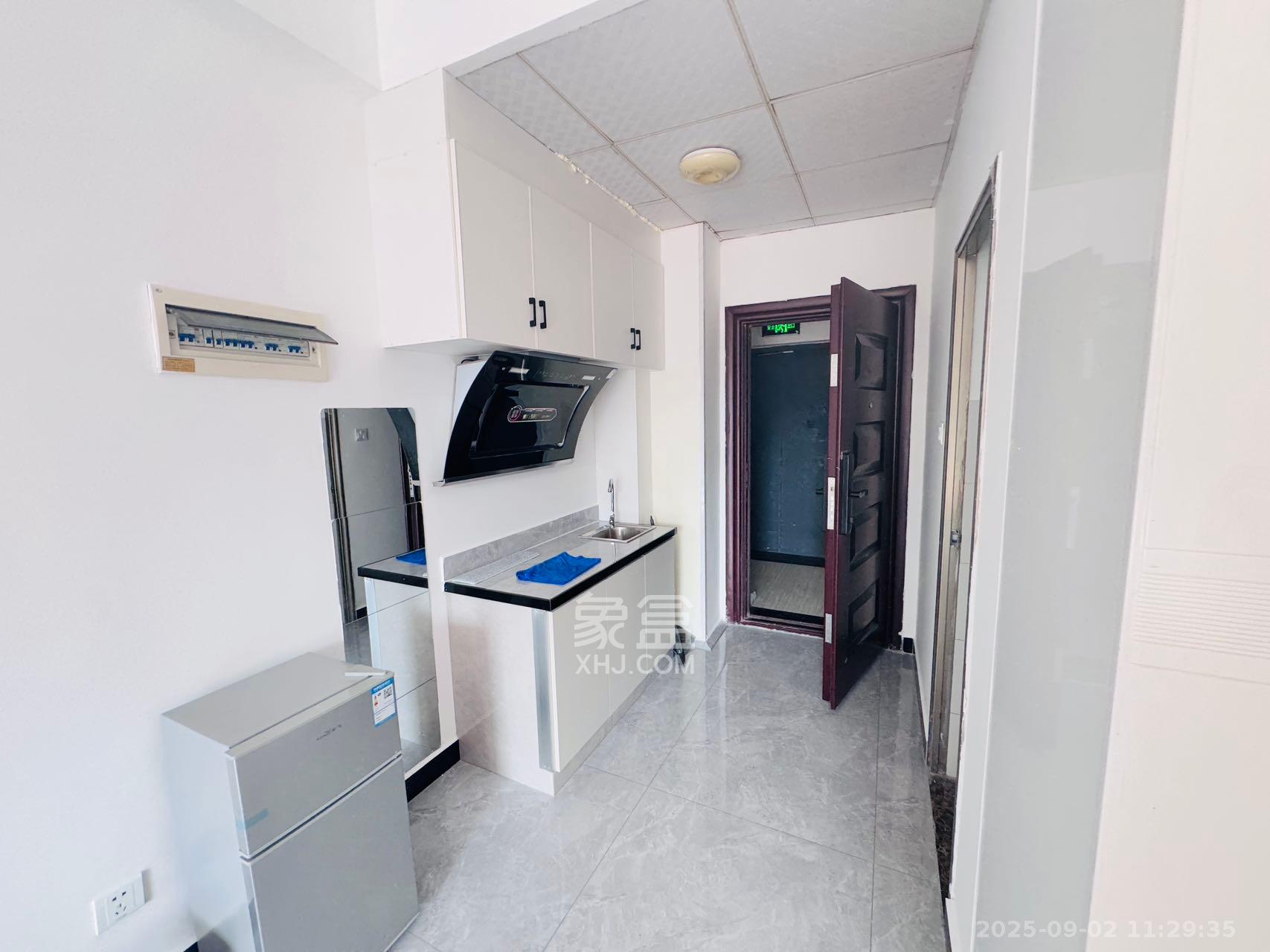 创世纪广场 1室1厅1卫 1300.0元/月 创世纪广场 1室1厅1卫 1300.0元/月室内图