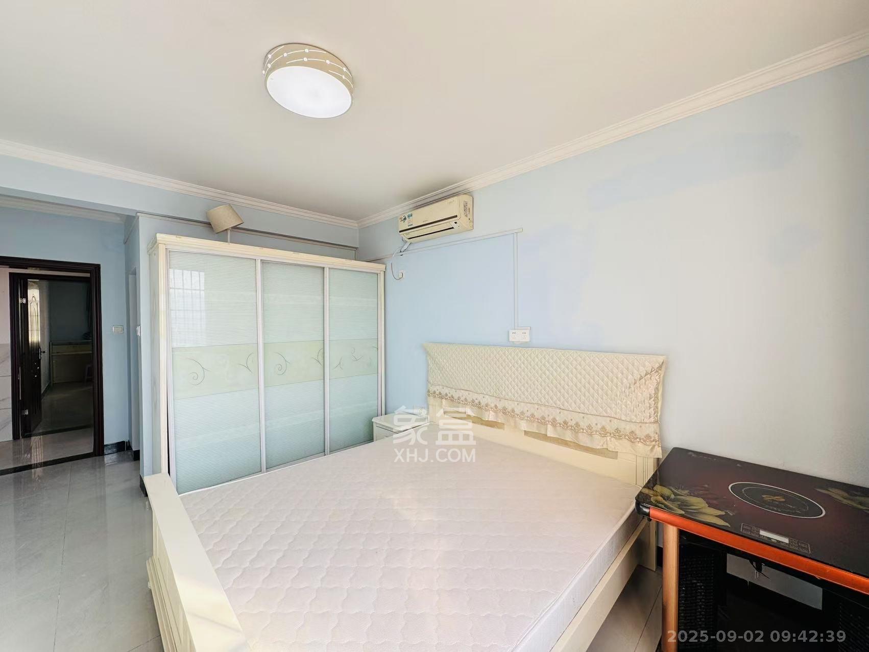 南国新城 3室2厅2卫 2400.0元/月 南国新城 3室2厅2卫 2400.0元/月室内图