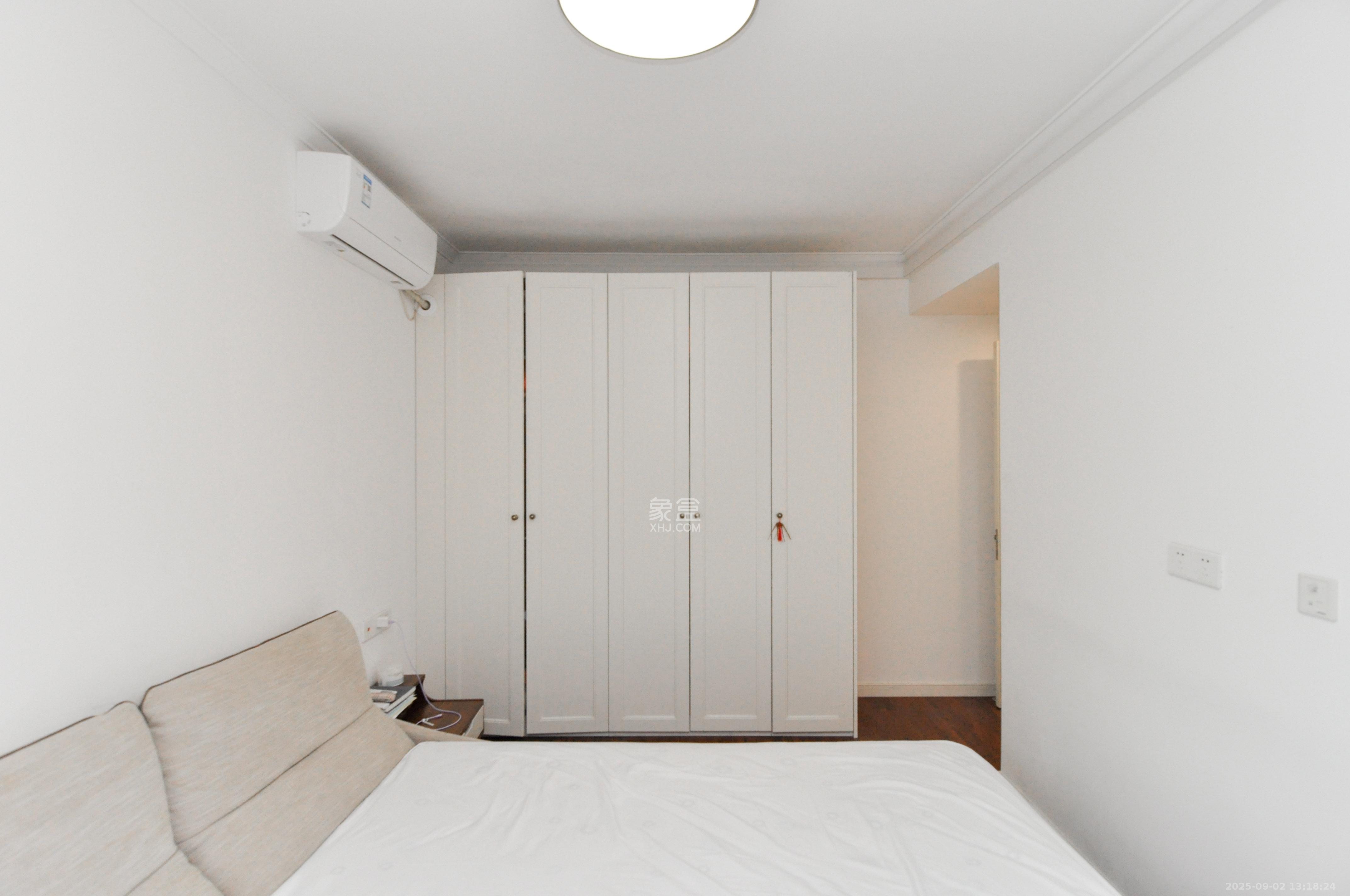 万科里梅溪郡  3室2厅2卫    175.8万其他