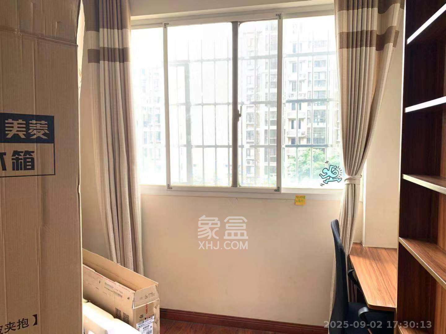 嘉盛华庭（一期、二期、三期）  1室0厅0卫    2200.0元/月室内图