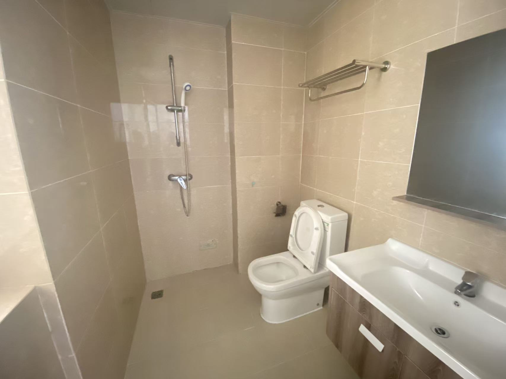 粤泰滨江花园 2室1厅1卫 2300.0元/月 粤泰滨江花园 2室1厅1卫 2300.0元/月室内图