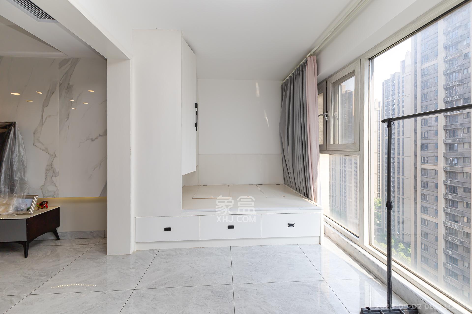 时代倾城五期  2室1厅1卫    68.0万阳台