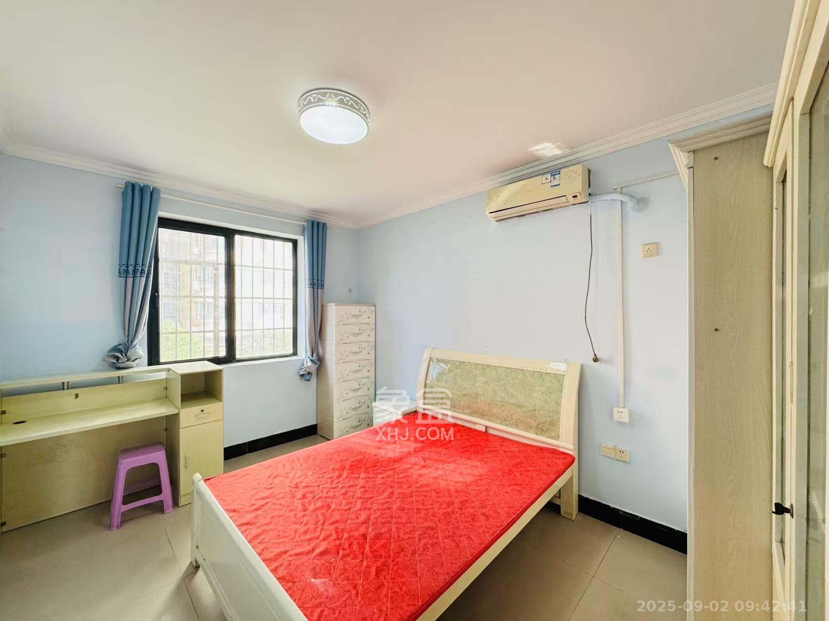 南国新城  3室2厅2卫    2400.0元/月室内图