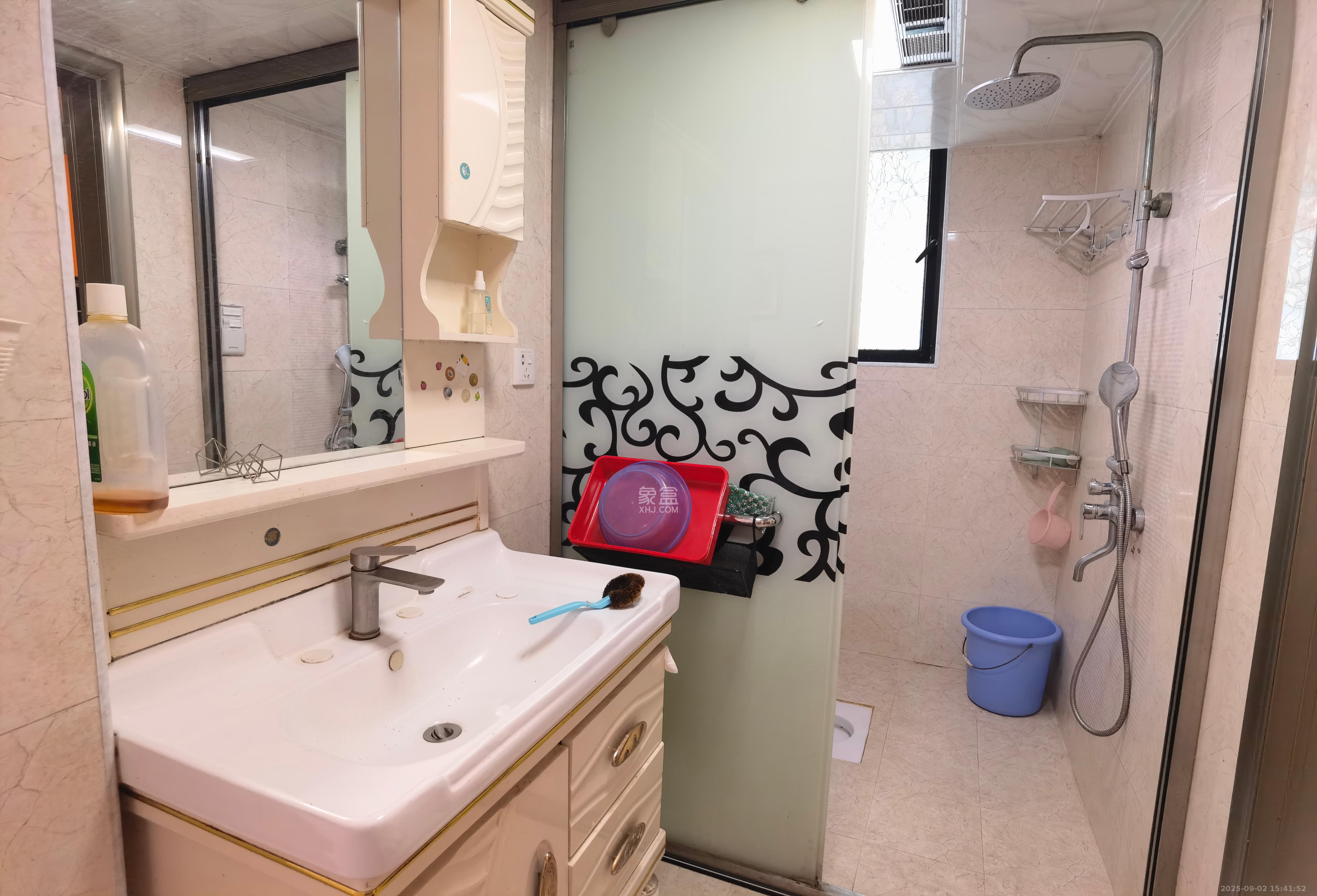 中信凯旋城(中信新城四期) 3室2厅1卫 1800.0元/月 中信凯旋城(中信新城四期) 3室2厅1卫 1800.0元/月室内图