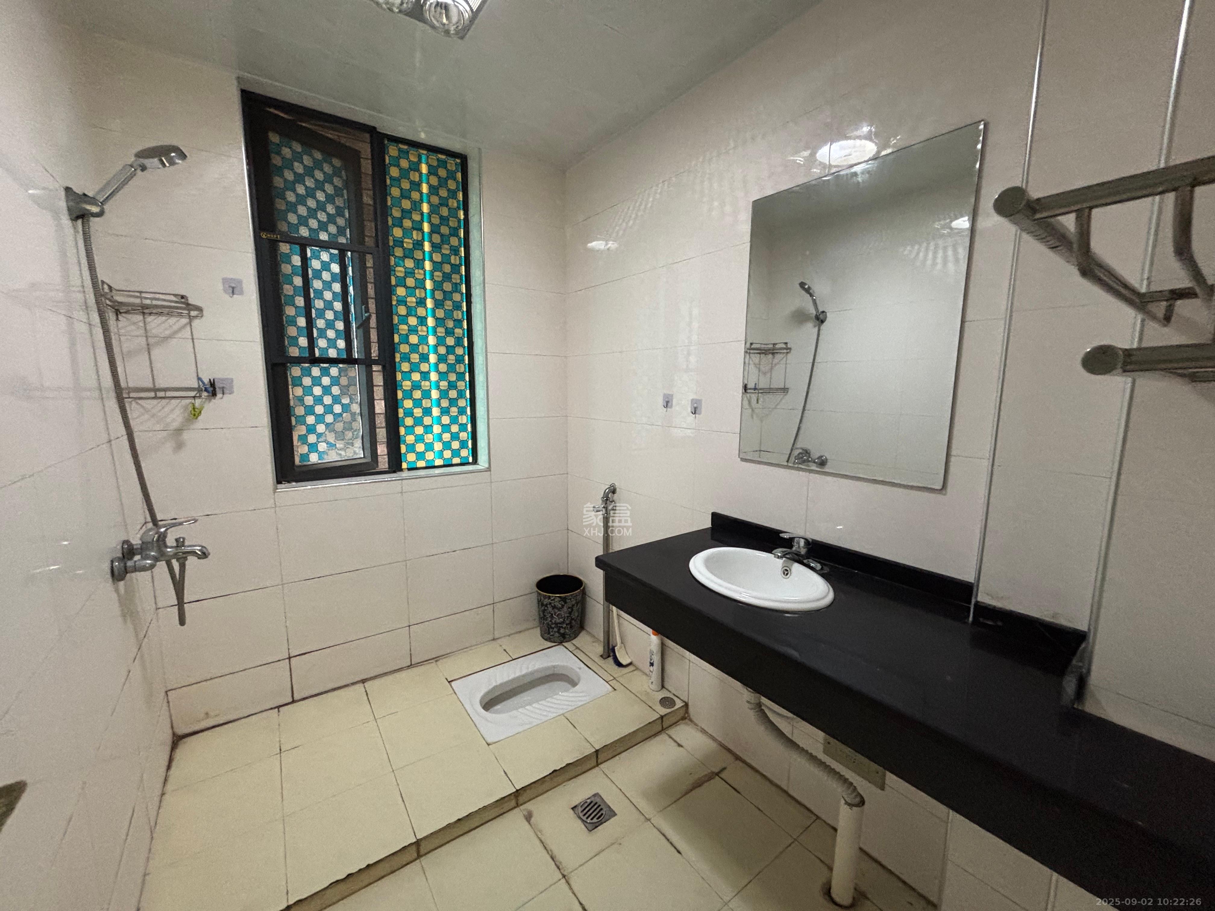 锦绣世纪  2室1厅2卫    2400.0元/月 锦绣世纪  2室1厅2卫    2400.0元/月室内图