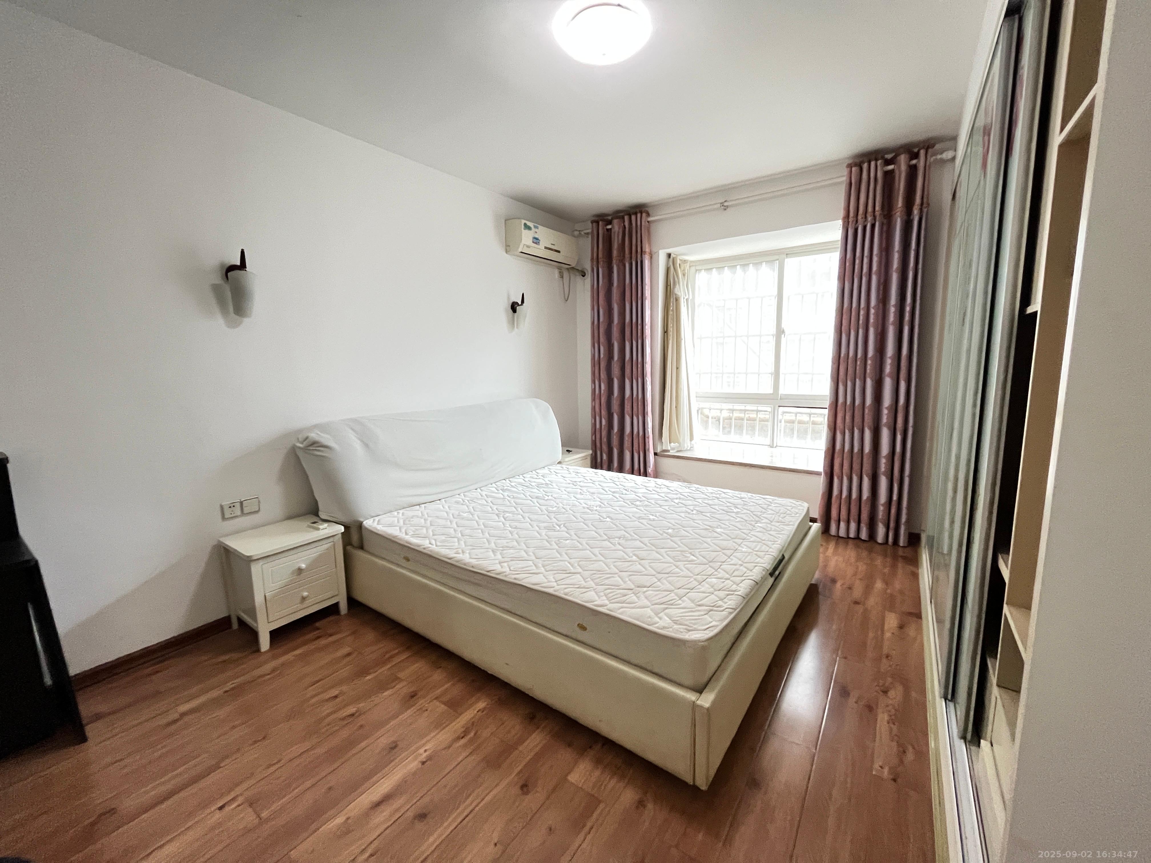 东门壹号家园  3室2厅2卫    2500.0元/月 东门壹号家园  3室2厅2卫    2500.0元/月室内图