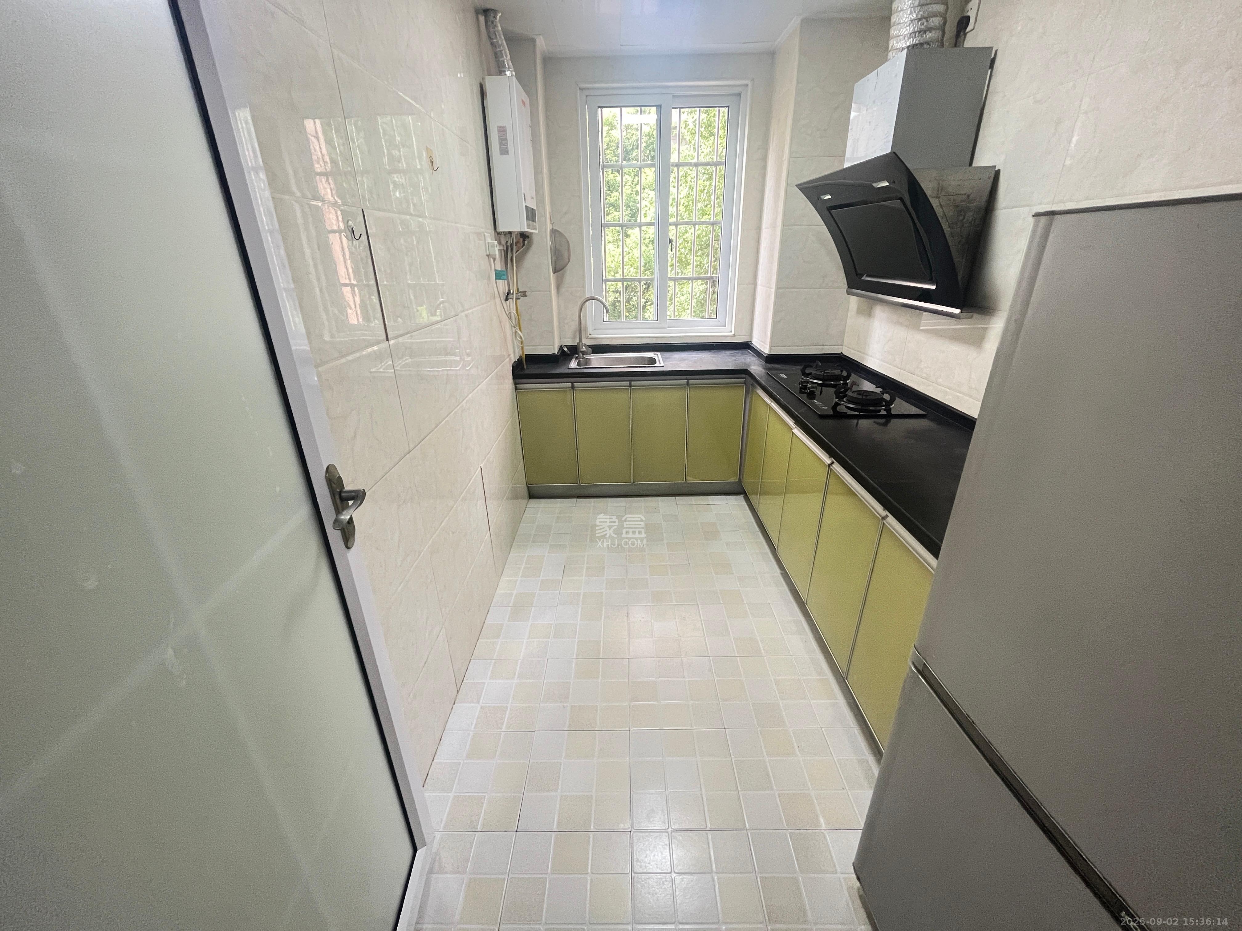 家兴苑  3室2厅1卫    2600.0元/月室内图