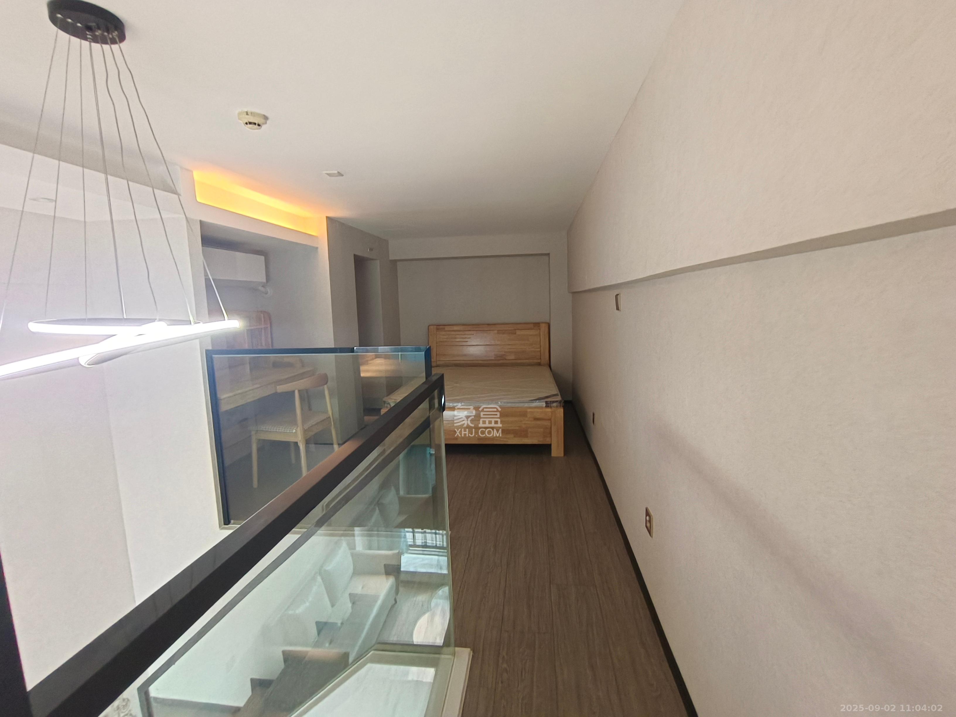 中一鲲出(鲲鹏府)  1室0厅0卫    2300.0元/月 中一鲲出(鲲鹏府)  1室0厅0卫    2300.0元/月室内图