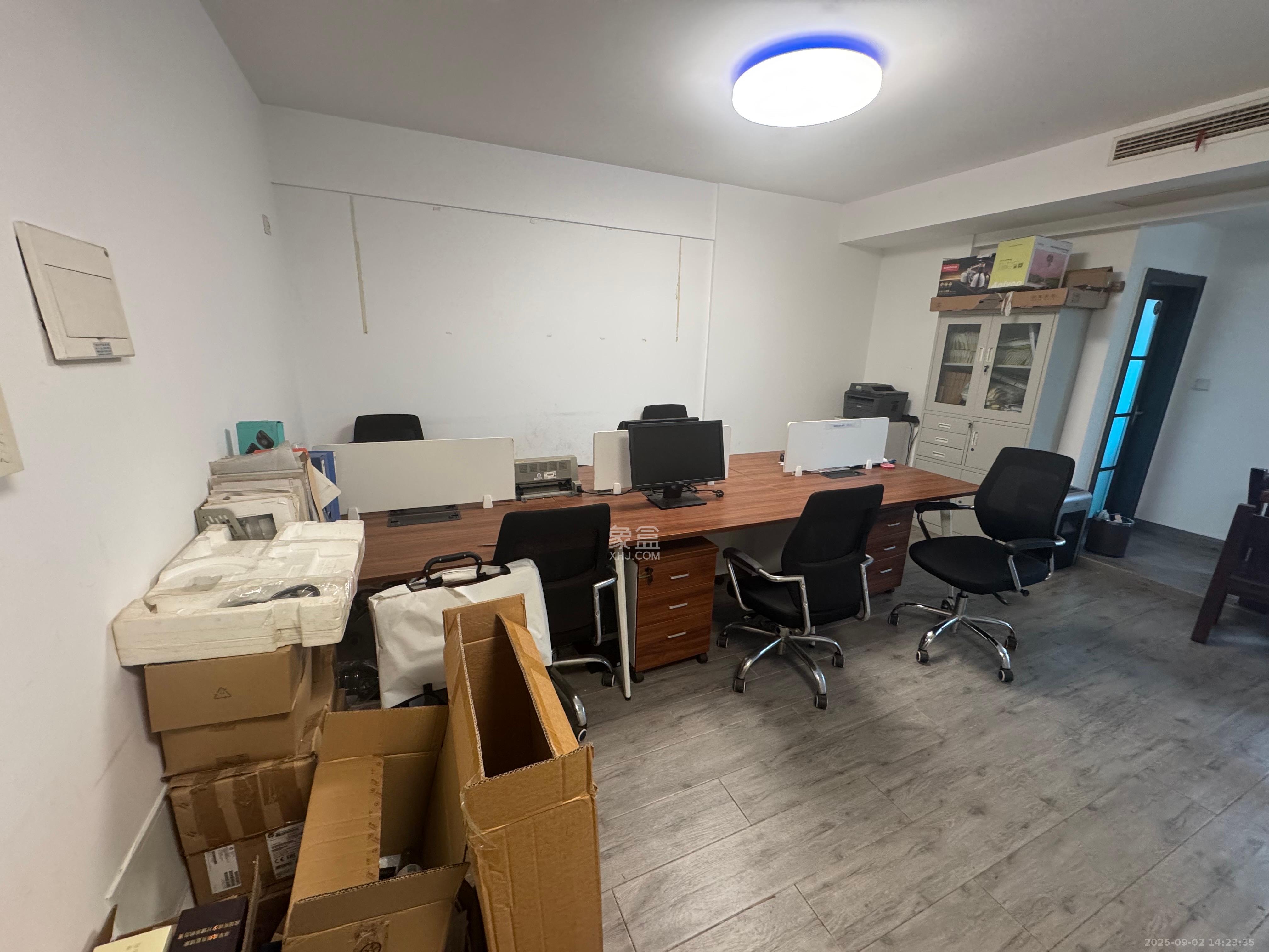 湘域城邦(湘域国际中心) 1室1厅1卫 2600.0元/月 湘域城邦(湘域国际中心) 1室1厅1卫 2600.0元/月室内图