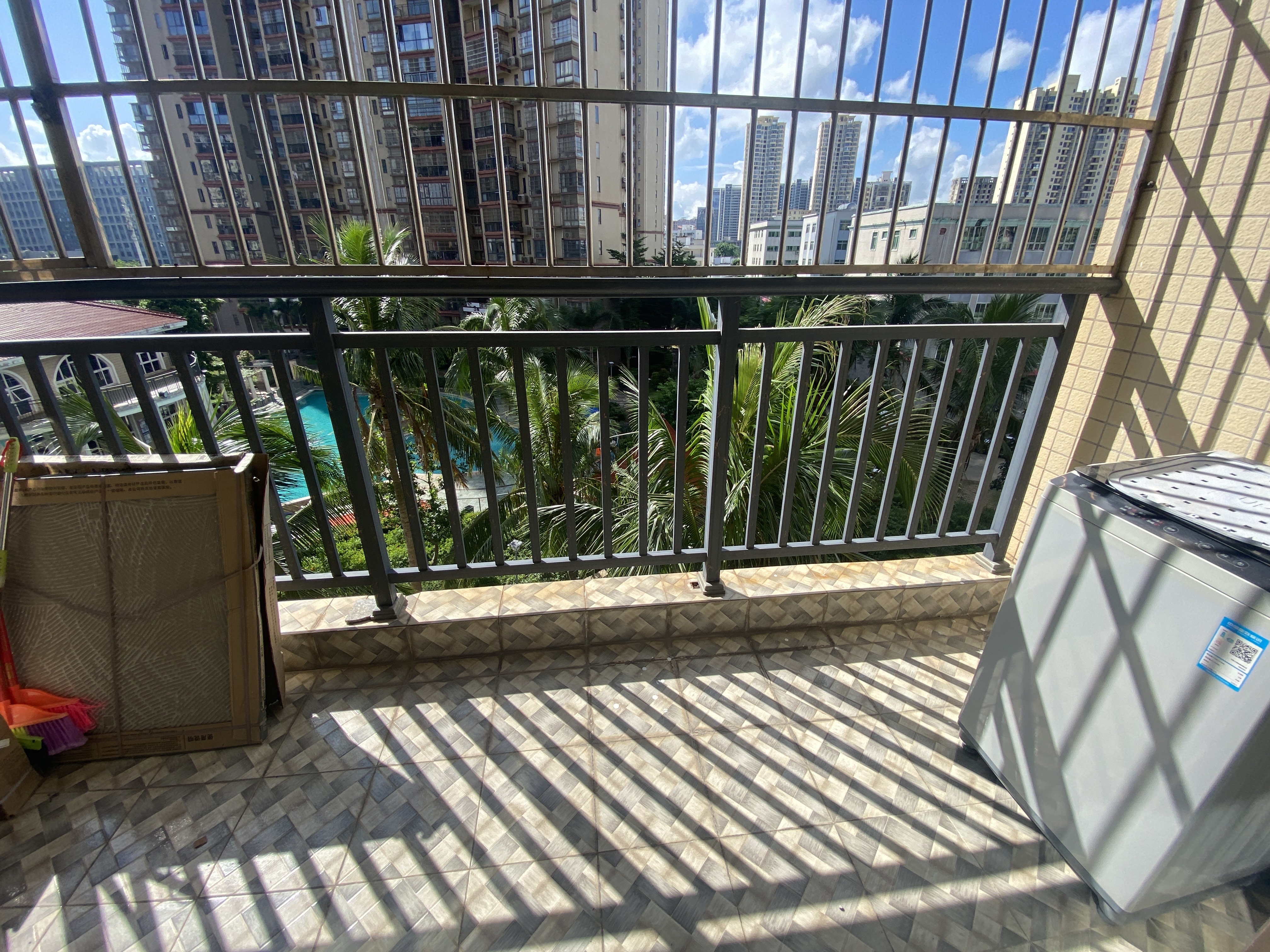 滨江绿都 2室2厅1卫 2100.0元/月 滨江绿都 2室2厅1卫 2100.0元/月室内图