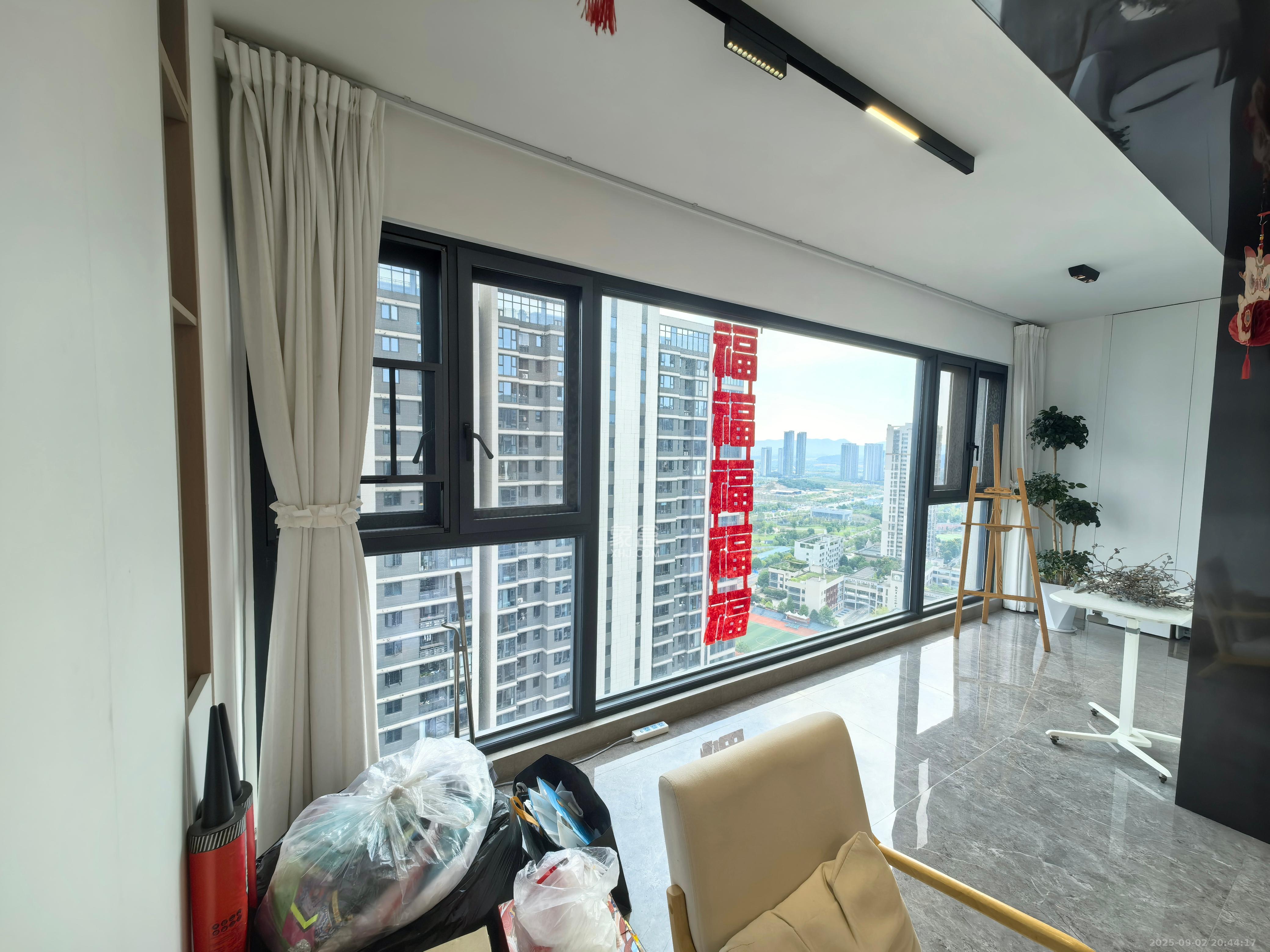 中海阅溪府  5室2厅2卫    6500.0元/月 中海阅溪府  5室2厅2卫    6500.0元/月室内图