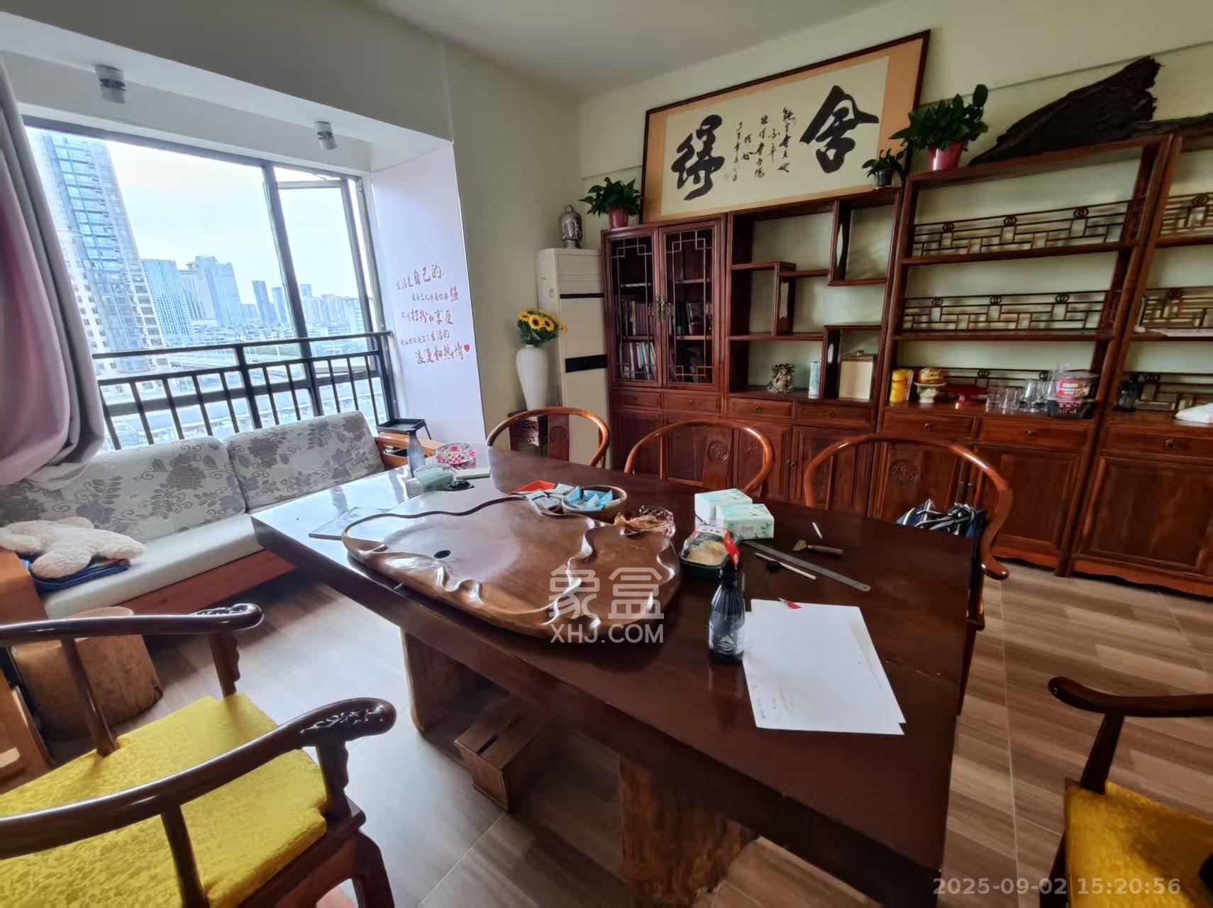 西子一间  1室1厅1卫    1500.0元/月 西子一间  1室1厅1卫    1500.0元/月室内图