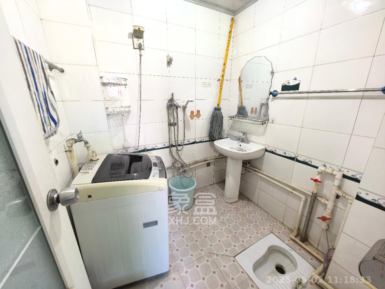 中南汽车世界 2室2厅1卫 1100.0元/月 中南汽车世界 2室2厅1卫 1100.0元/月室内图