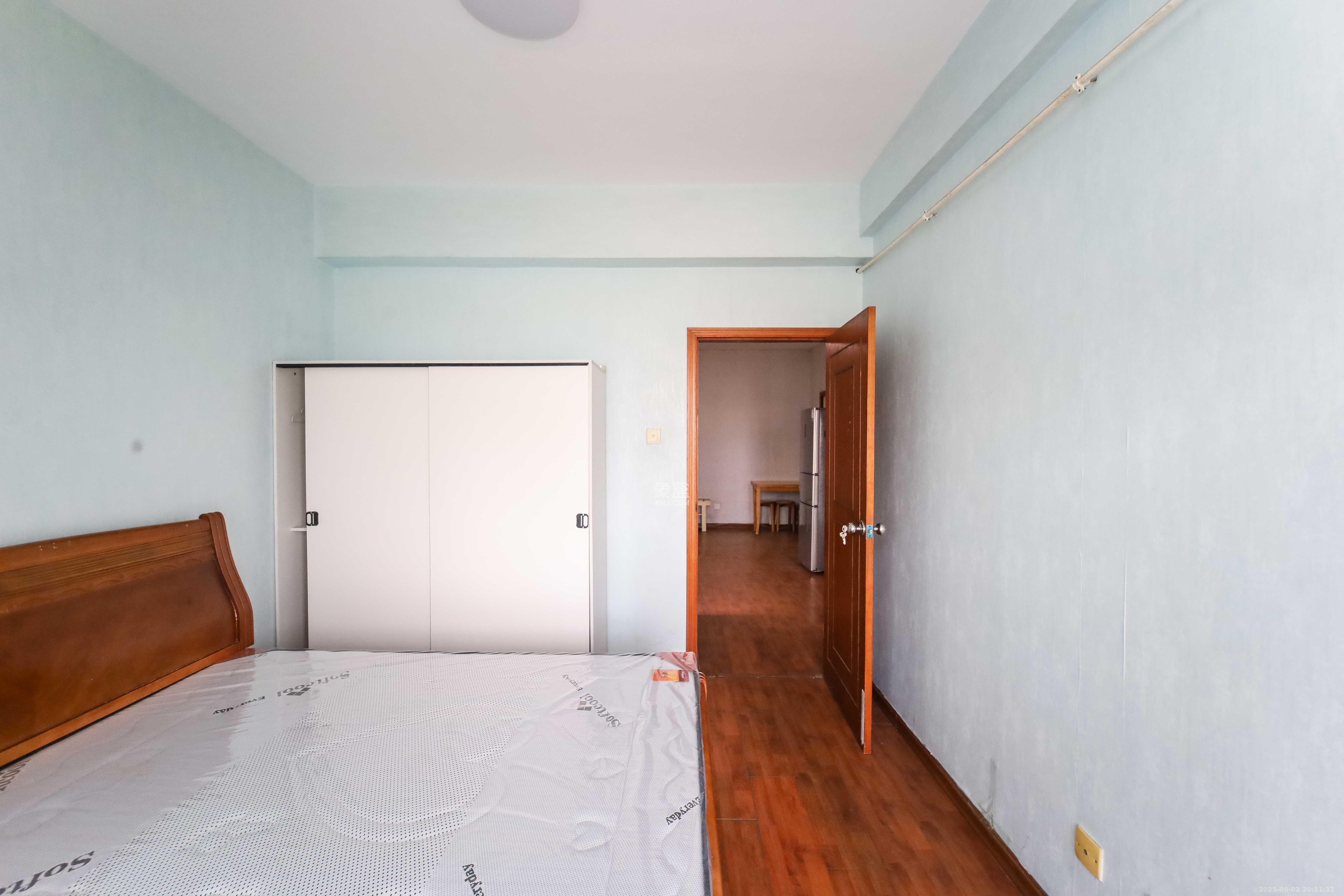 雄踞都市东家  2室2厅1卫    49.0万 雄踞都市东家  2室2厅1卫    49.0万卧室