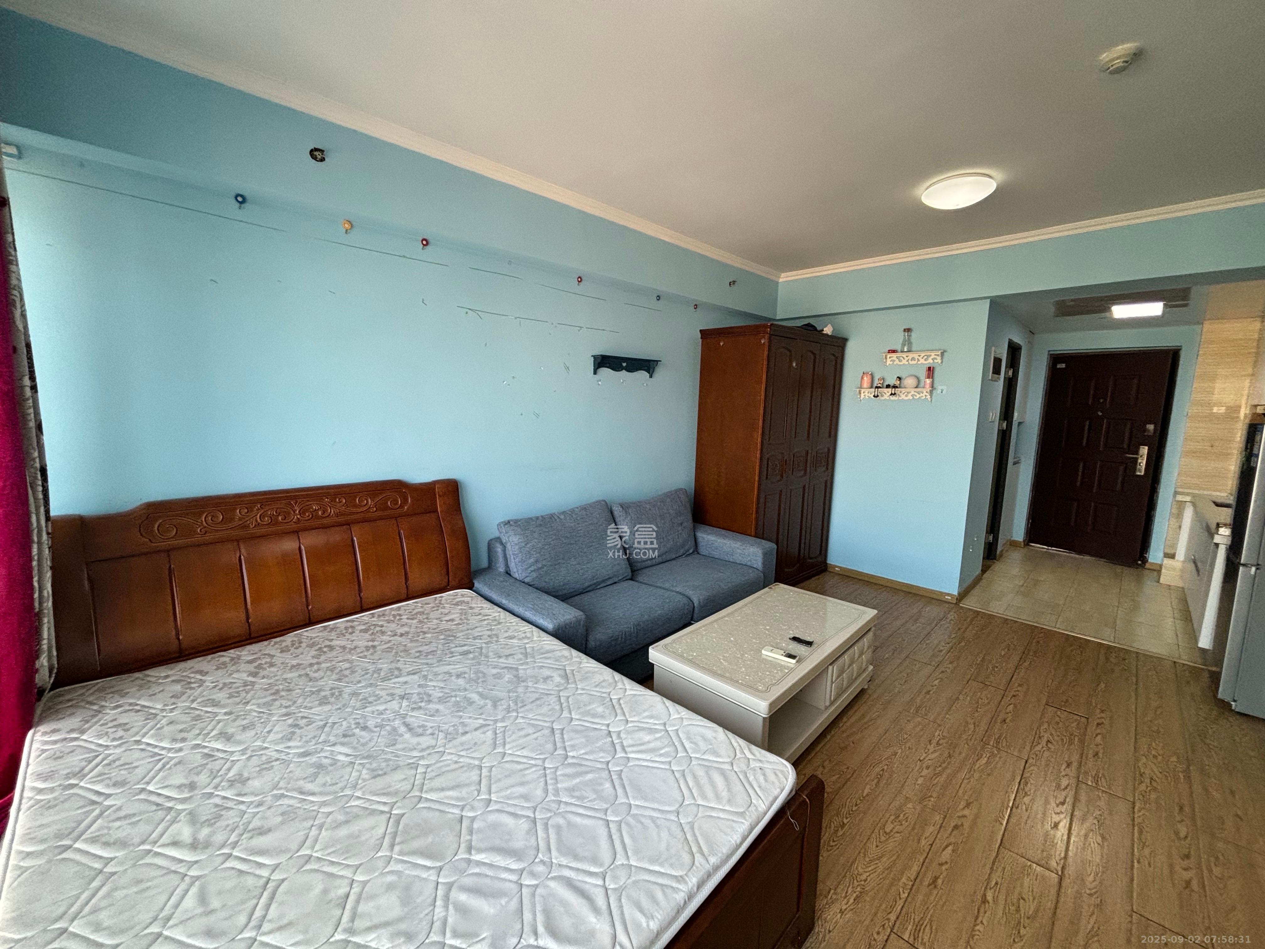 融科东南海 1室1厅1卫 1200.00元/月 融科东南海 1室1厅1卫 1200.00元/月室内图