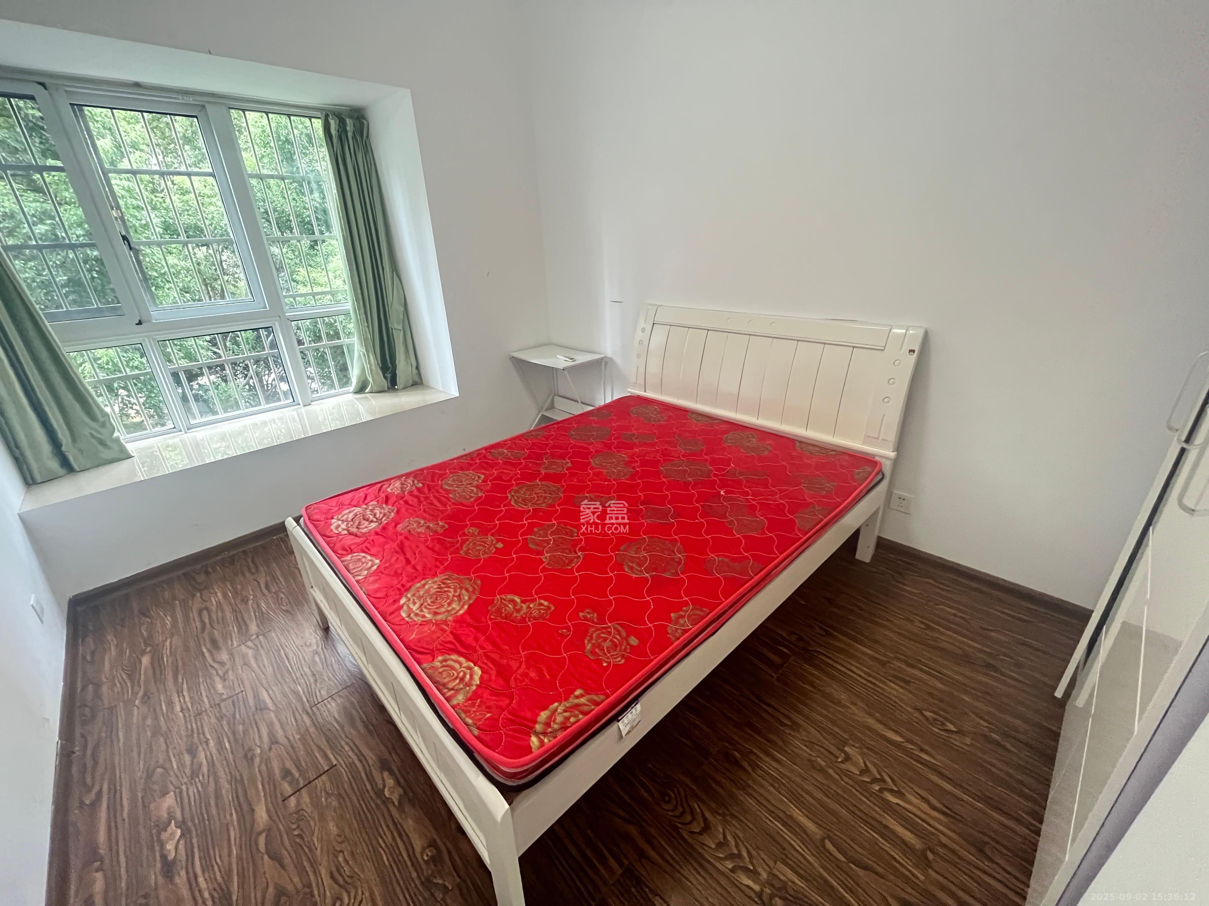 家兴苑  3室2厅1卫    2600.0元/月室内图