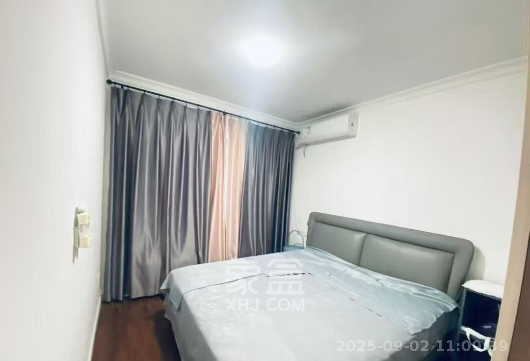 万科魅力之城  3室2厅2卫   2800.00元/月室内图