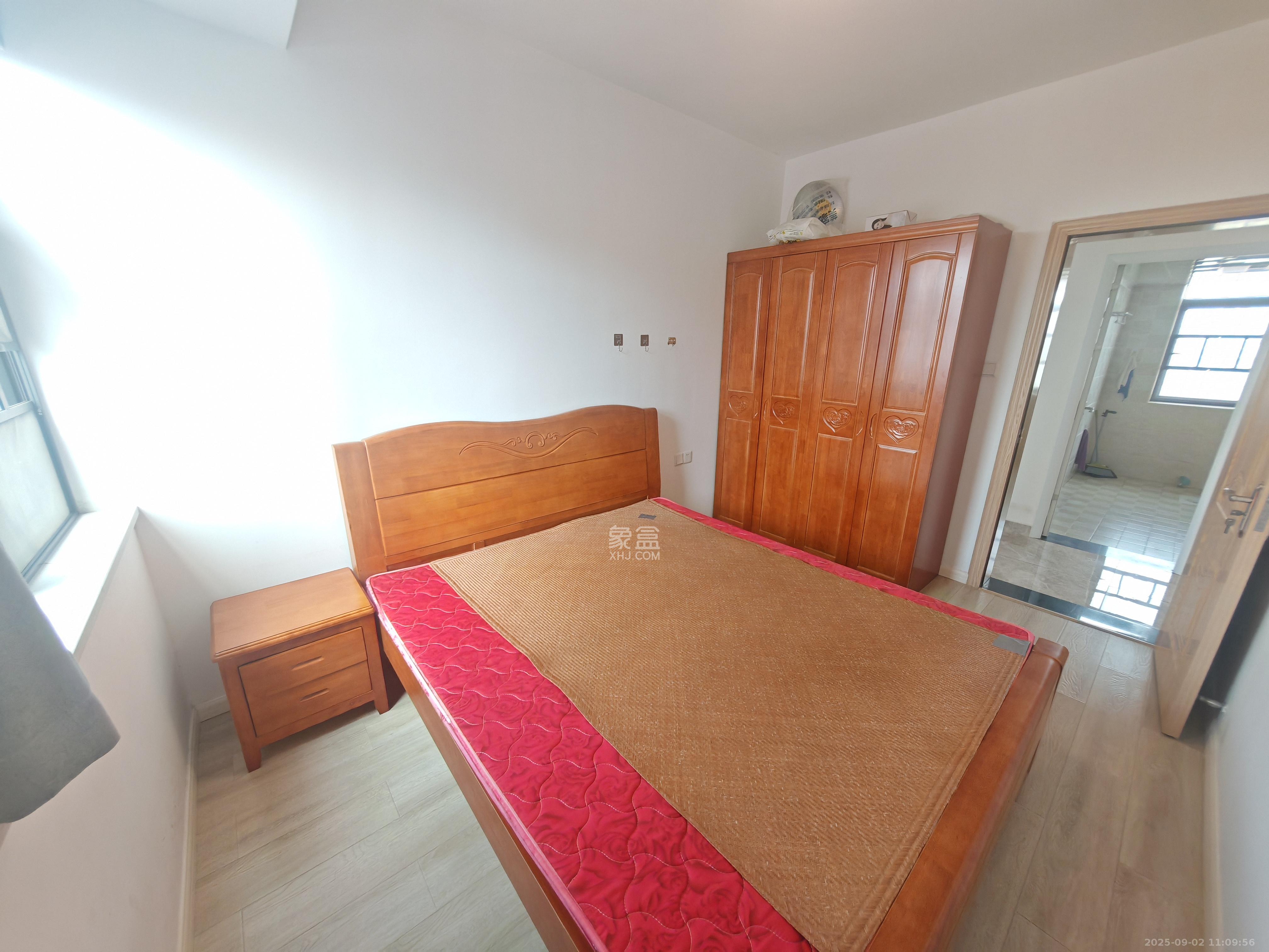 湘水熙园 4室2厅1卫 3300.0元/月 湘水熙园 4室2厅1卫 3300.0元/月室内图