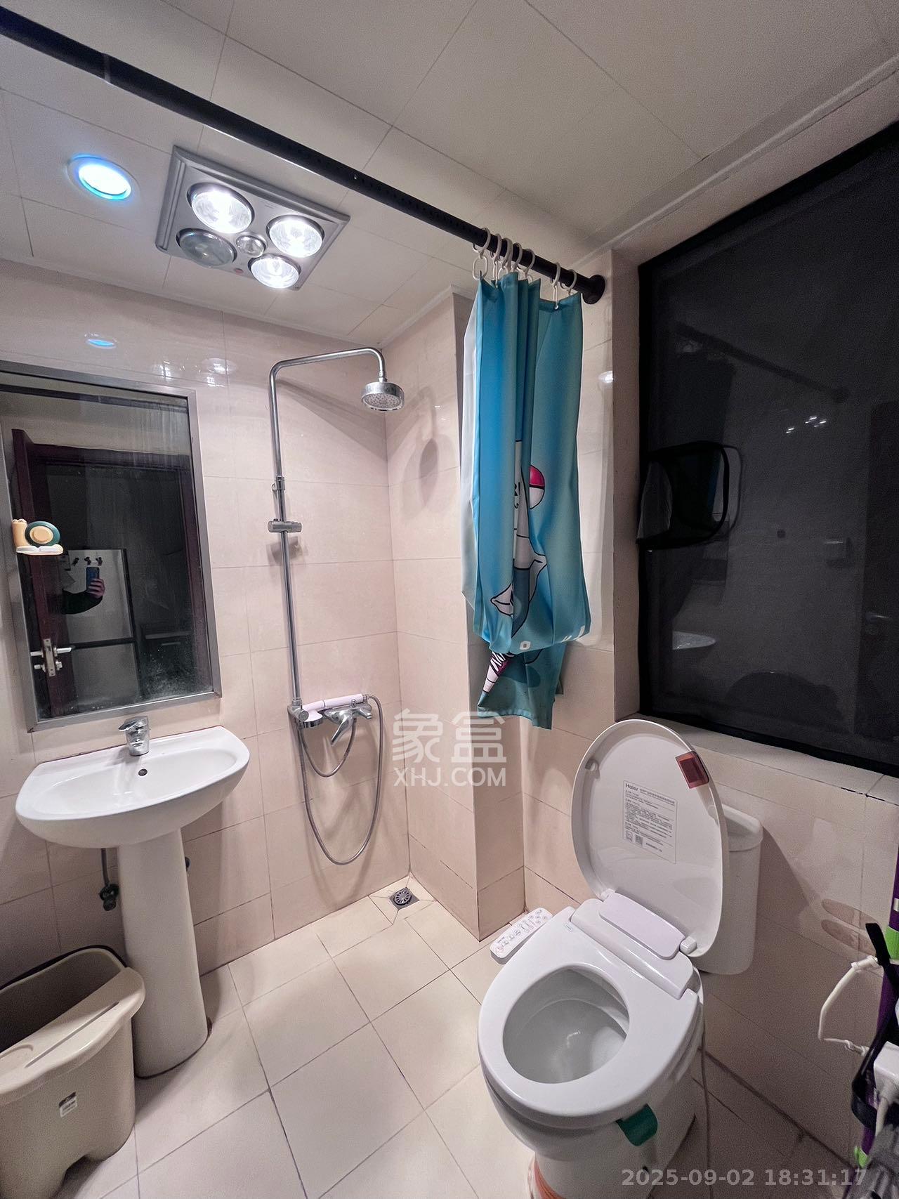 藏珑湖上国际花园  1室1厅1卫    2000.0元/月 藏珑湖上国际花园  1室1厅1卫    2000.0元/月室内图