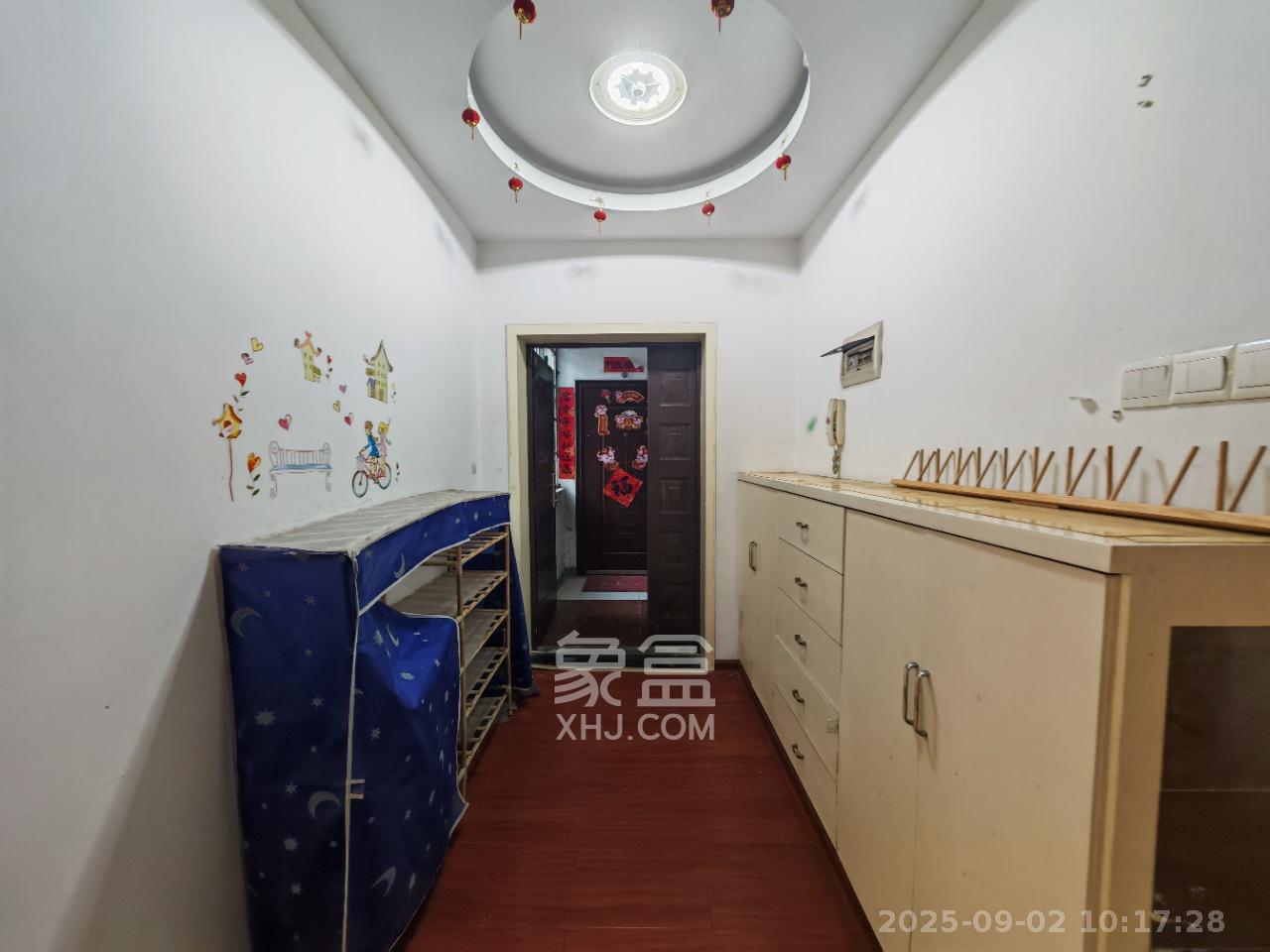 望兴景园一期  3室2厅1卫    2100.0元/月室内图