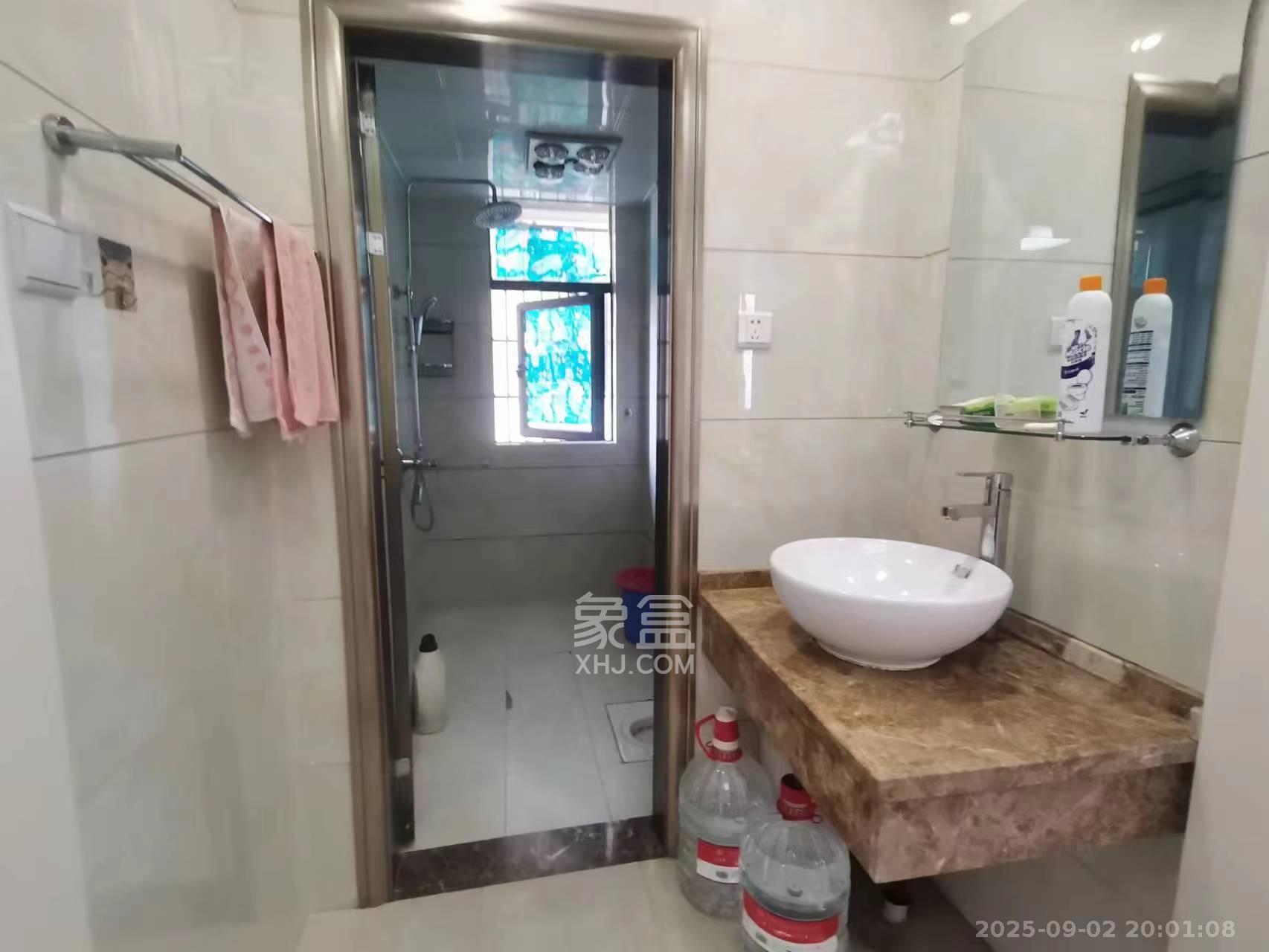 中房瑞致国际  3室2厅2卫    3000.0元/月 中房瑞致国际  3室2厅2卫    3000.0元/月室内图